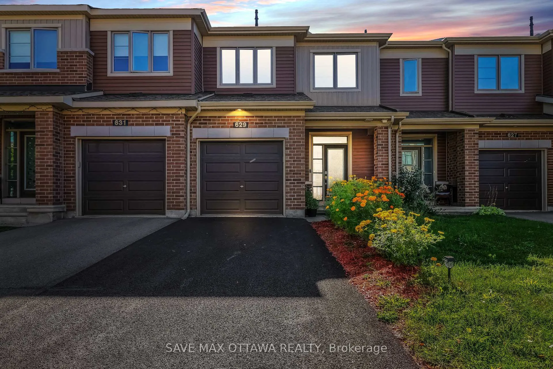Photo 1 of 629 Lauraleaf Crescent, Ottawa, Barrhaven - Half Moon Bay — HOMEH