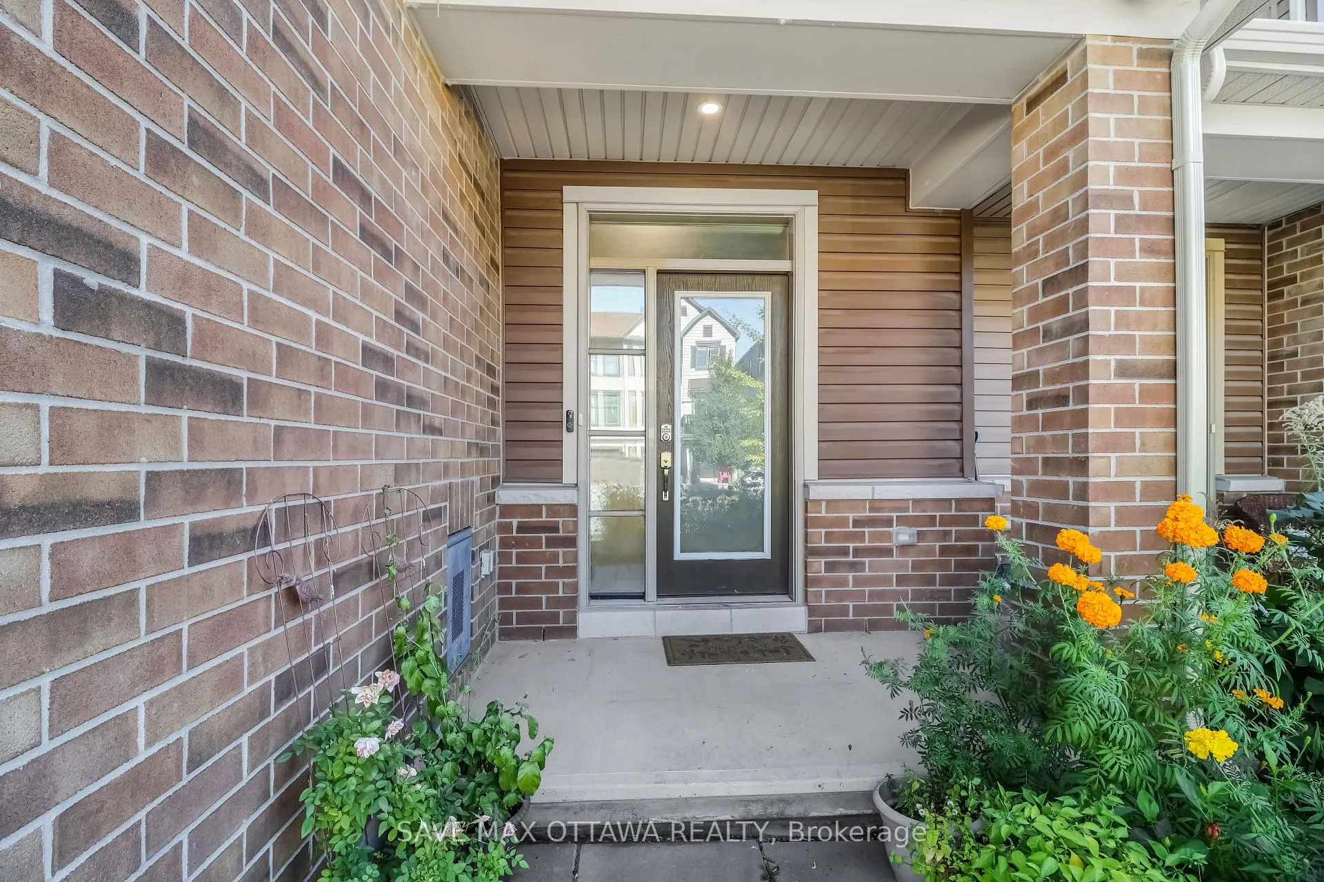 Photo 8 of 629 Lauraleaf Crescent, Ottawa, Barrhaven - Half Moon Bay — HOMEH