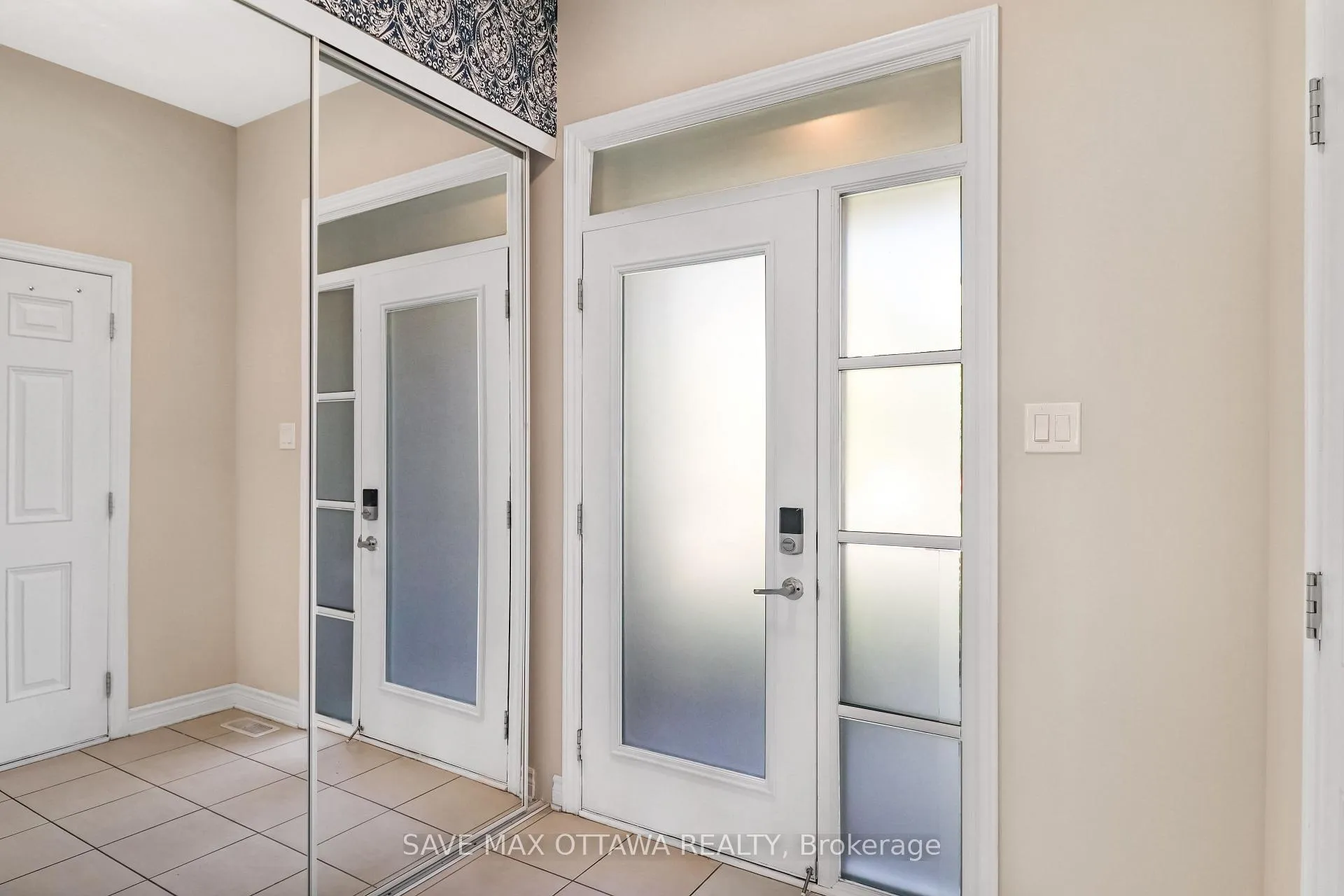 Photo 15 of 629 Lauraleaf Crescent, Ottawa, Barrhaven - Half Moon Bay — HOMEH