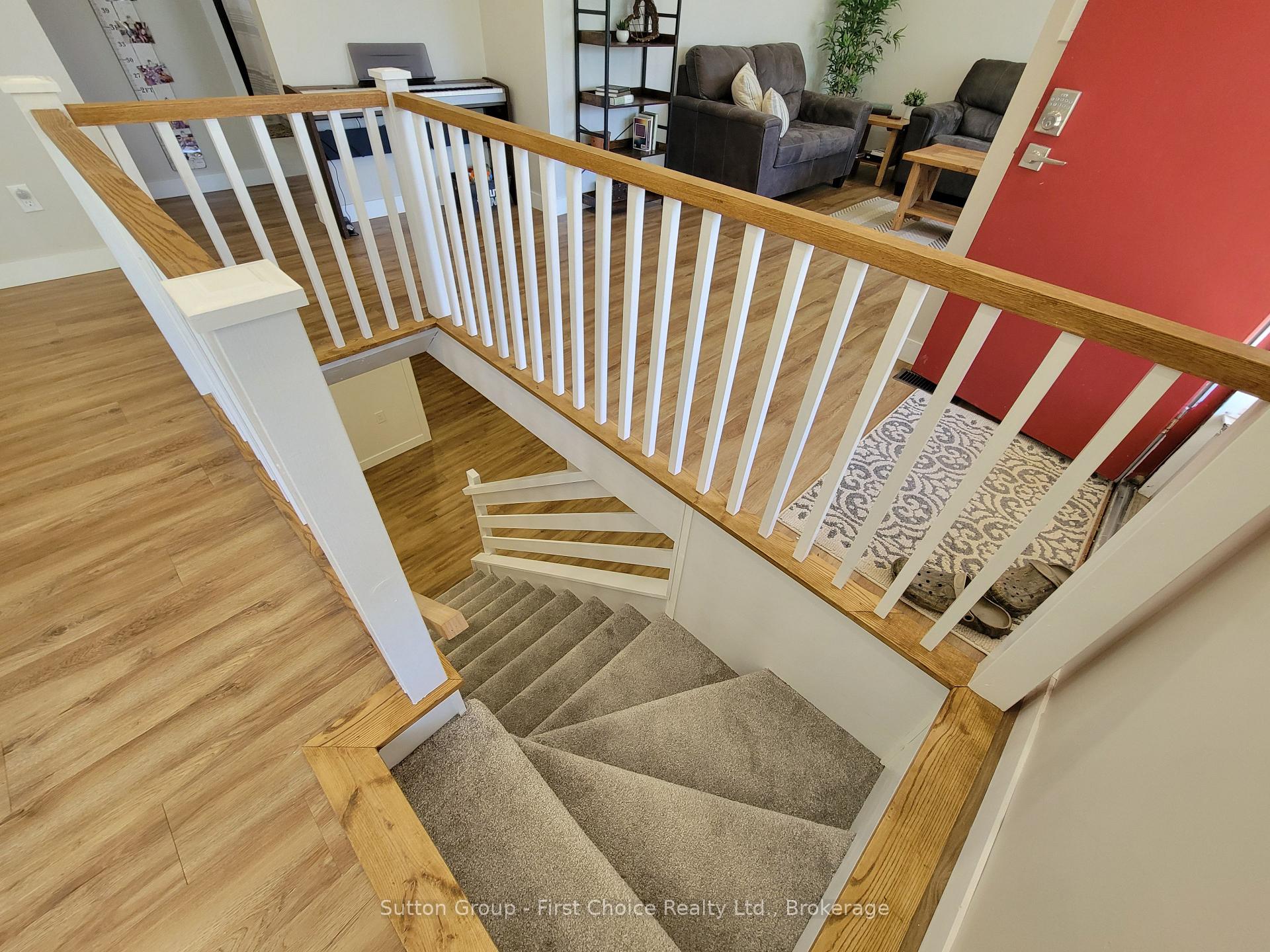 Photo 23 of 2 Kingscourt Crescent, South Huron, Exeter — HOMEH