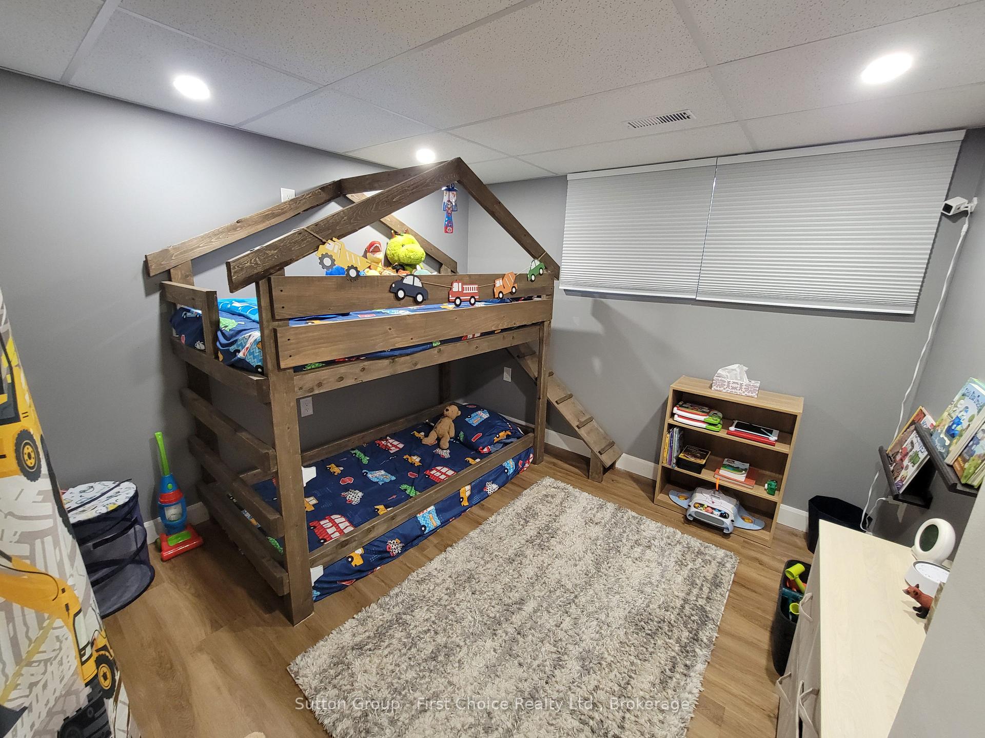 Photo 24 of 2 Kingscourt Crescent, South Huron, Exeter — HOMEH