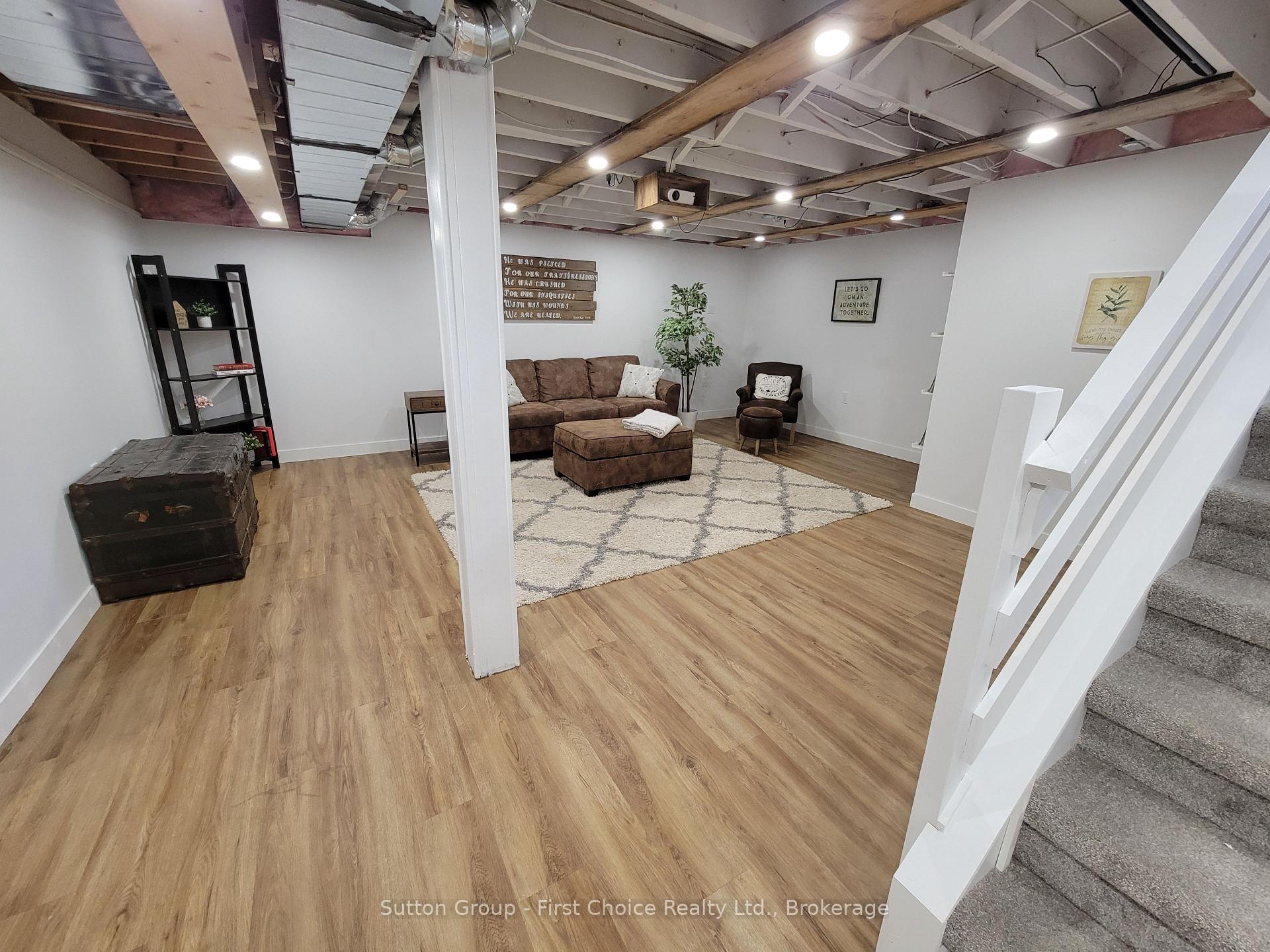 Photo 29 of 2 Kingscourt Crescent, South Huron, Exeter — HOMEH