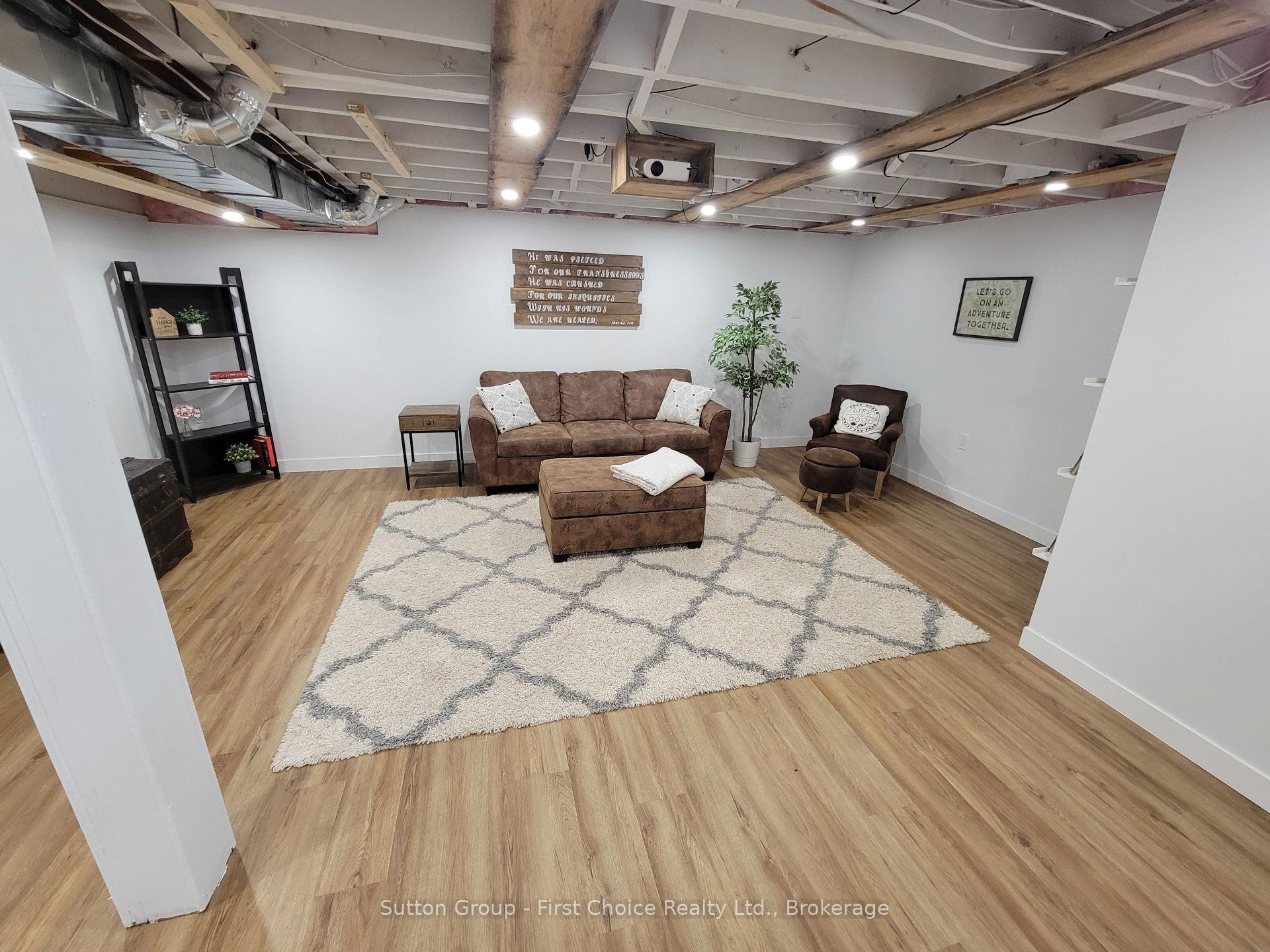 Photo 30 of 2 Kingscourt Crescent, South Huron, Exeter — HOMEH