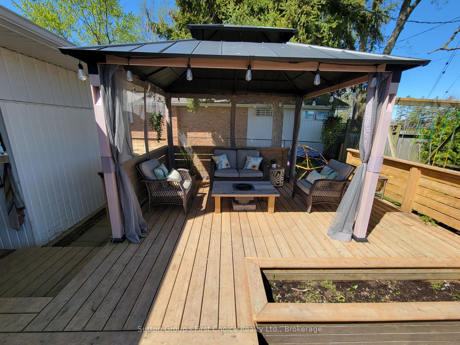 Photo 35 of 2 Kingscourt Crescent, South Huron, Exeter — HOMEH