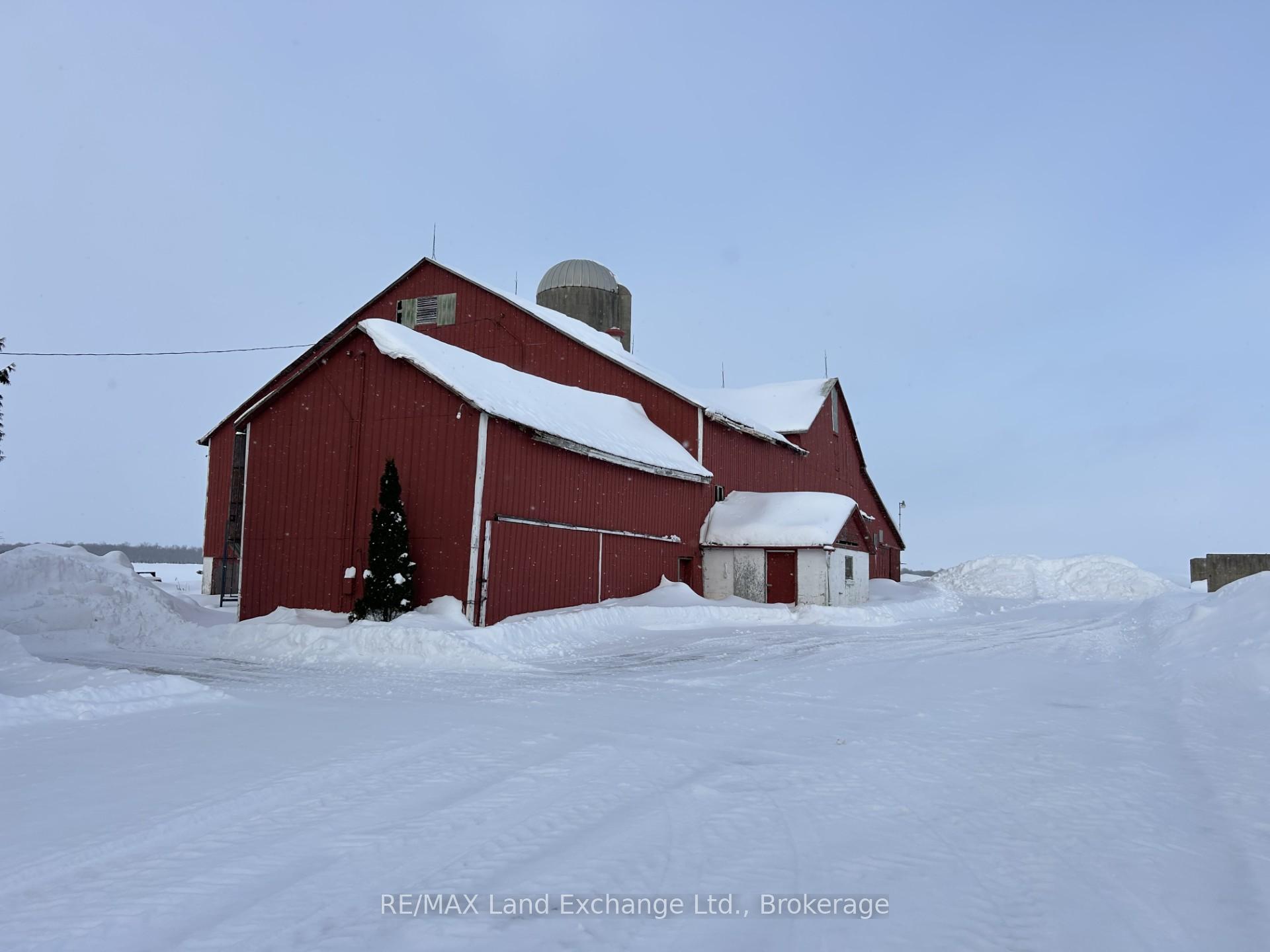 Photo 4 of 71560A London Road, South Huron, Usborne — HOMEH