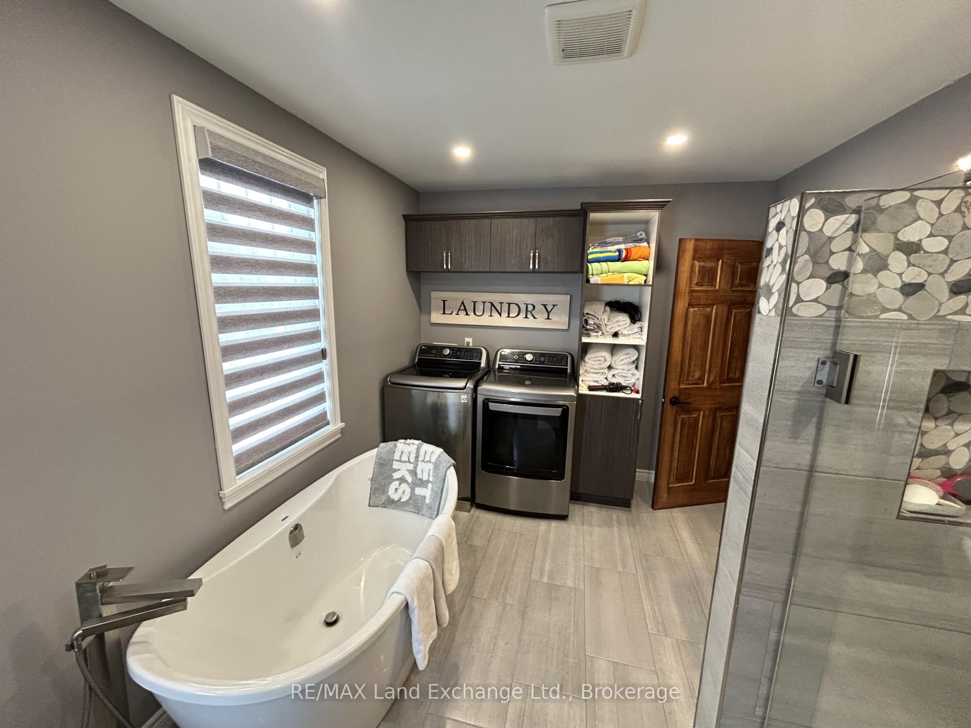 Photo 18 of 71560A London Road, South Huron, Usborne — HOMEH