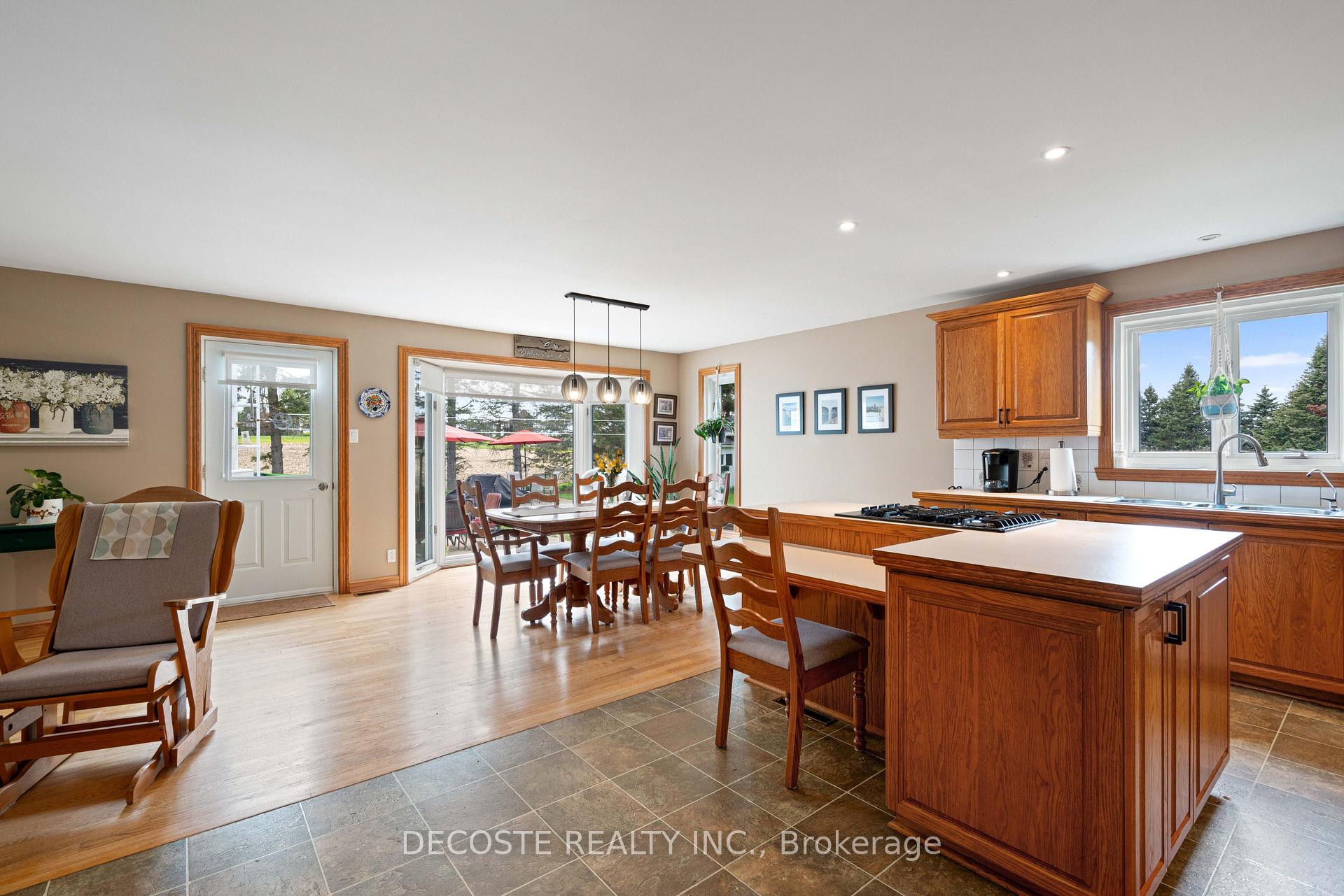 Photo 16 of 21713 Concession 8 Road, South Glengarry, South Glengarry (Lancaster) Twp — HOMEH