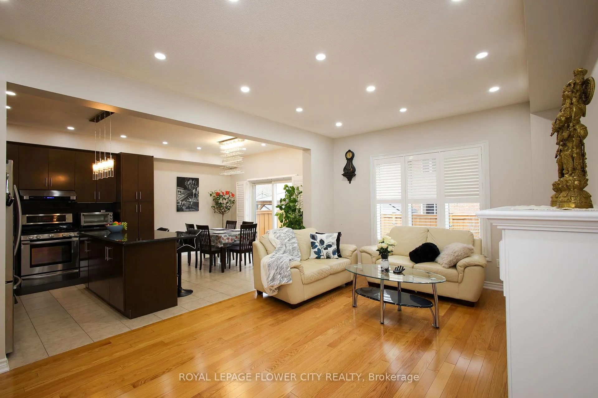 Photo 16 of 85 Daden oaks Drive, Brampton, Bram East — HOMEH