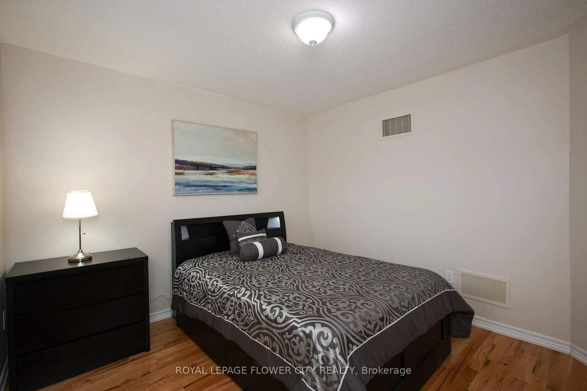 Photo 40 of 85 Daden oaks Drive, Brampton, Bram East — HOMEH