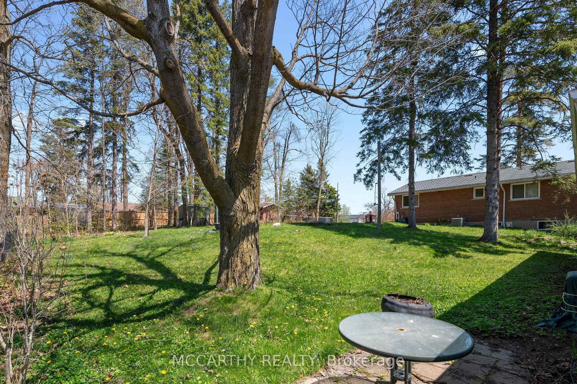 Photo 7 of 438 First Avenue E, Shelburne — HOMEH