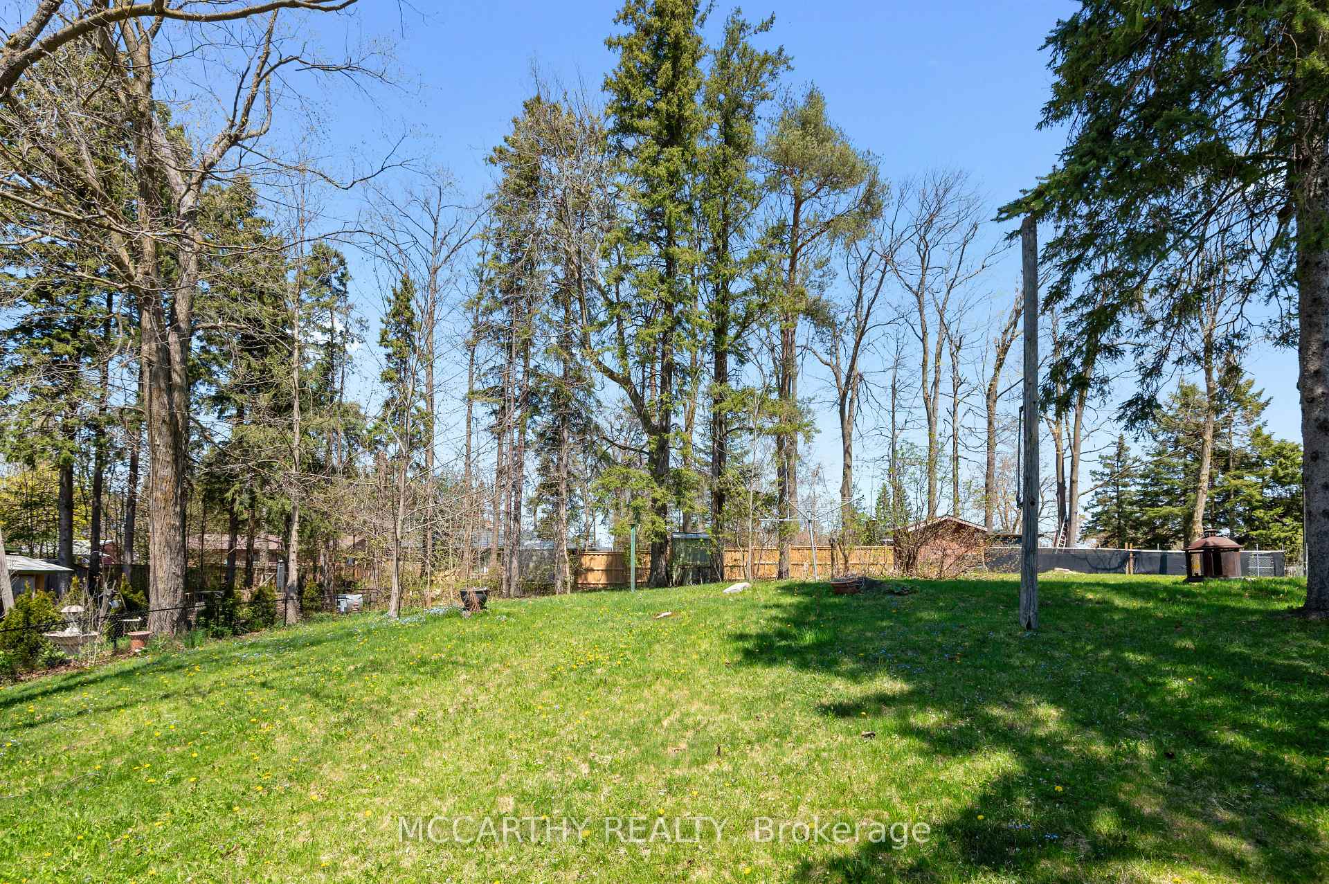 Photo 8 of 438 First Avenue E, Shelburne — HOMEH