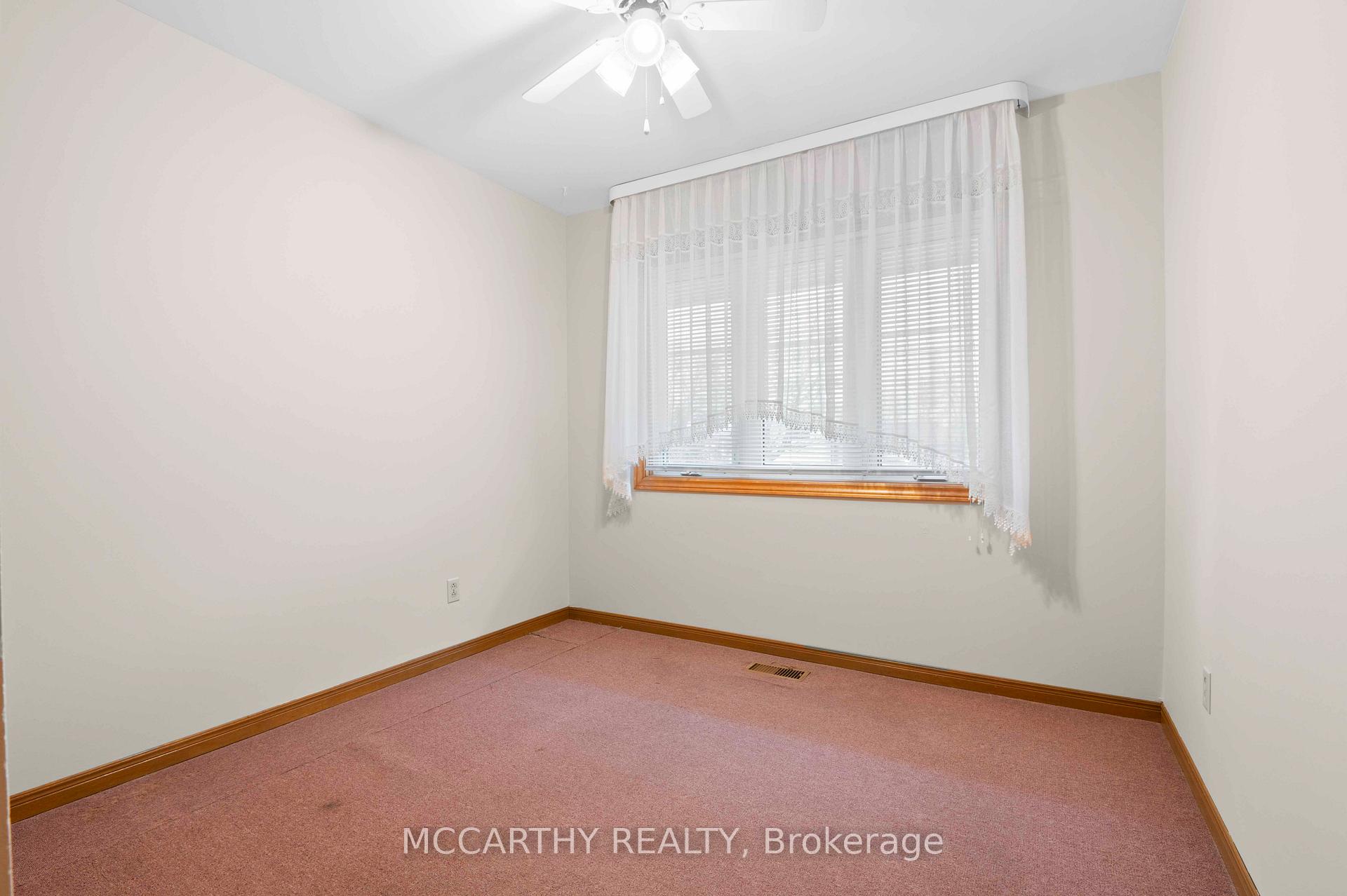 Photo 17 of 438 First Avenue E, Shelburne — HOMEH
