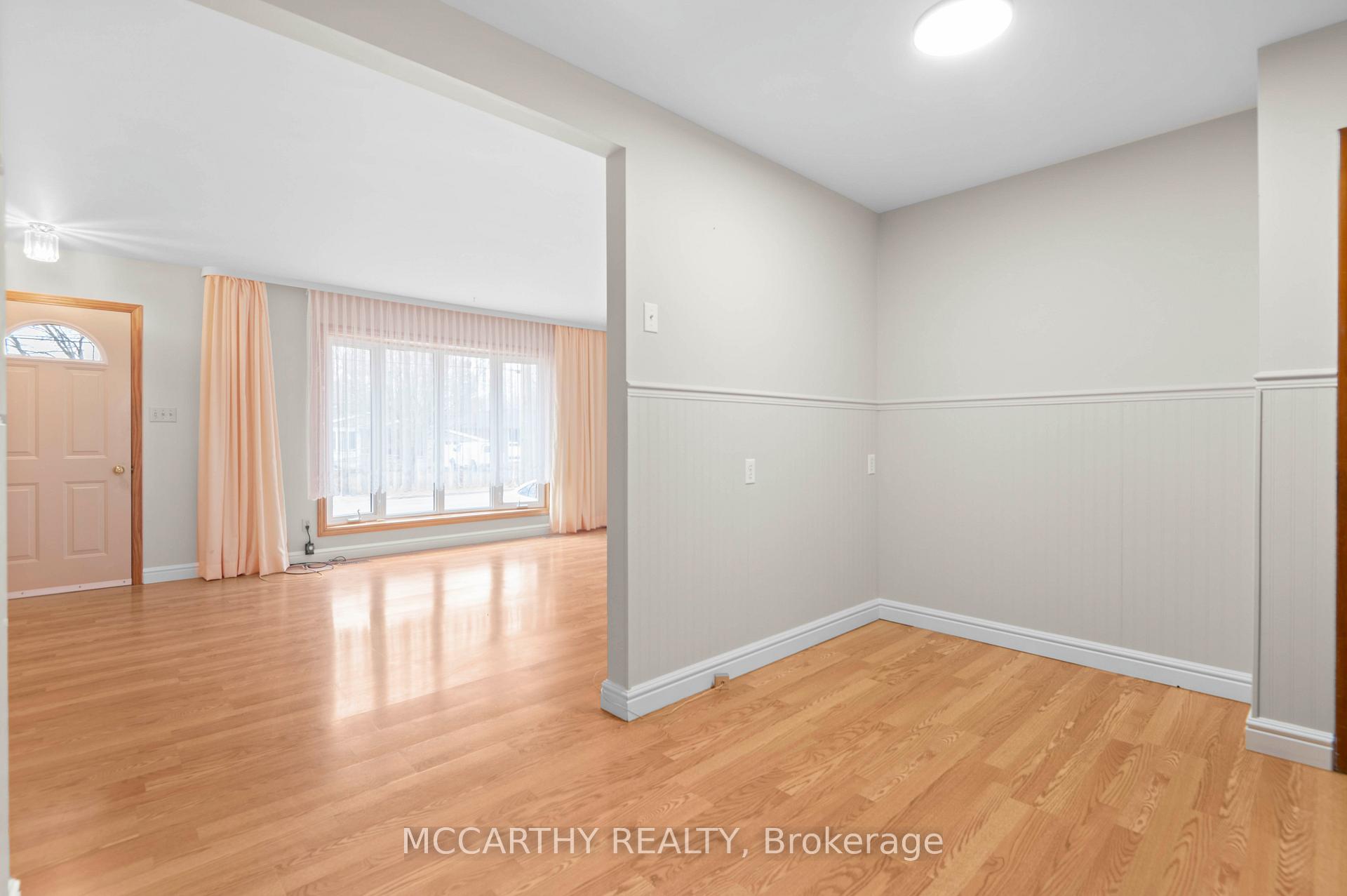 Photo 34 of 438 First Avenue E, Shelburne — HOMEH