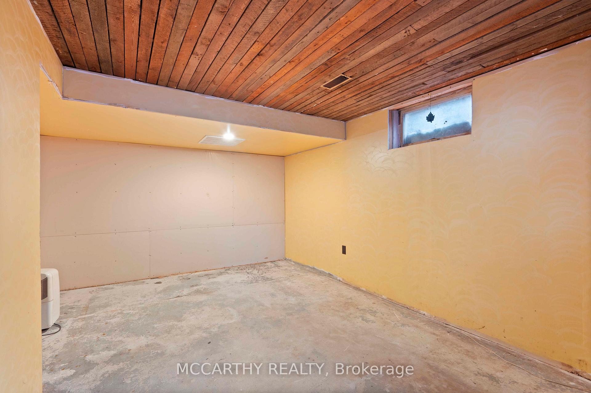 Photo 43 of 438 First Avenue E, Shelburne — HOMEH