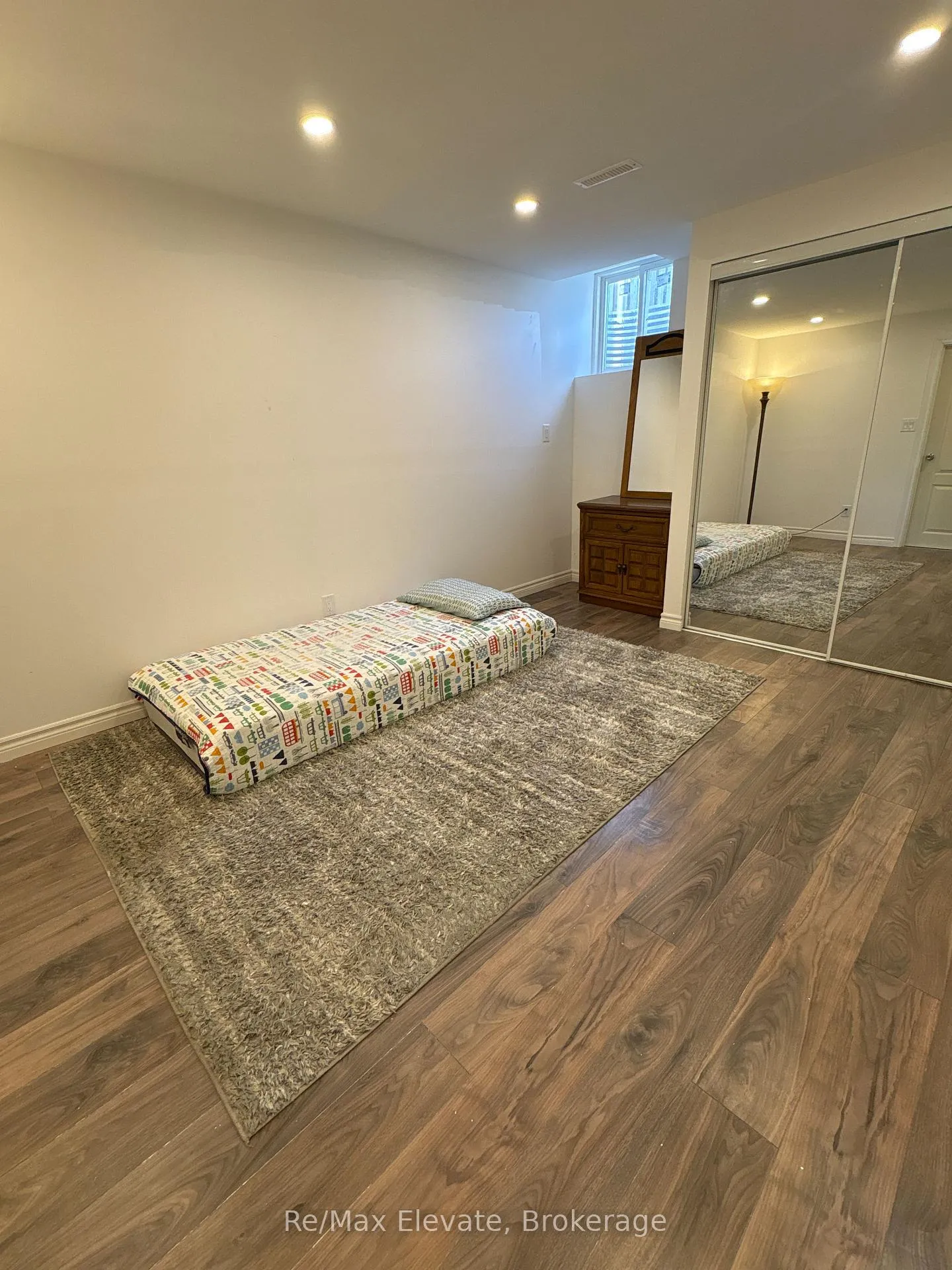 Photo 5 of 14 Goldenwood Crescent, Markham, Greensborough — HOMEH