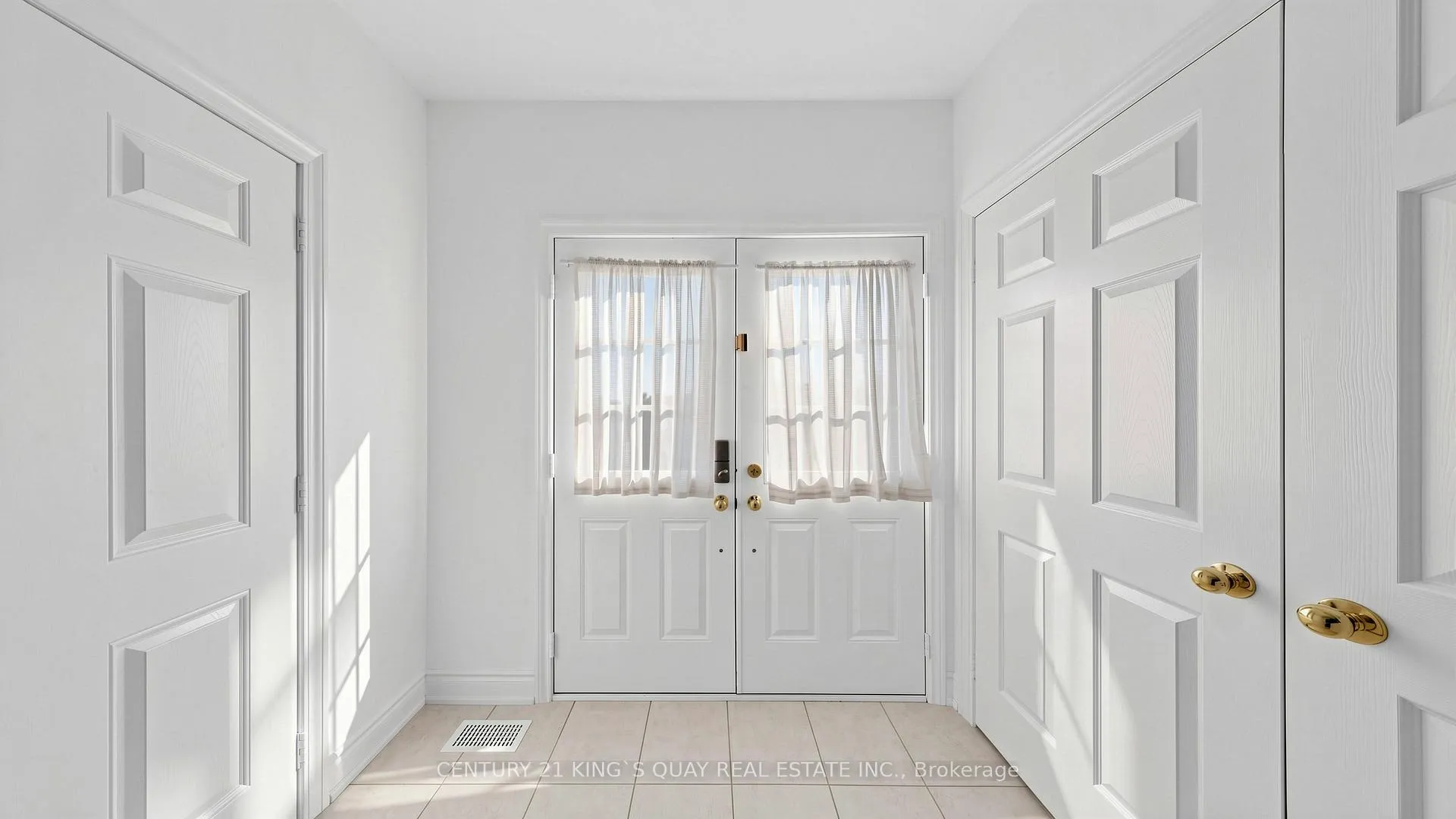 Photo 2 of 87 Peshawar Avenue, Markham, Village Green-South Unionville — HOMEH