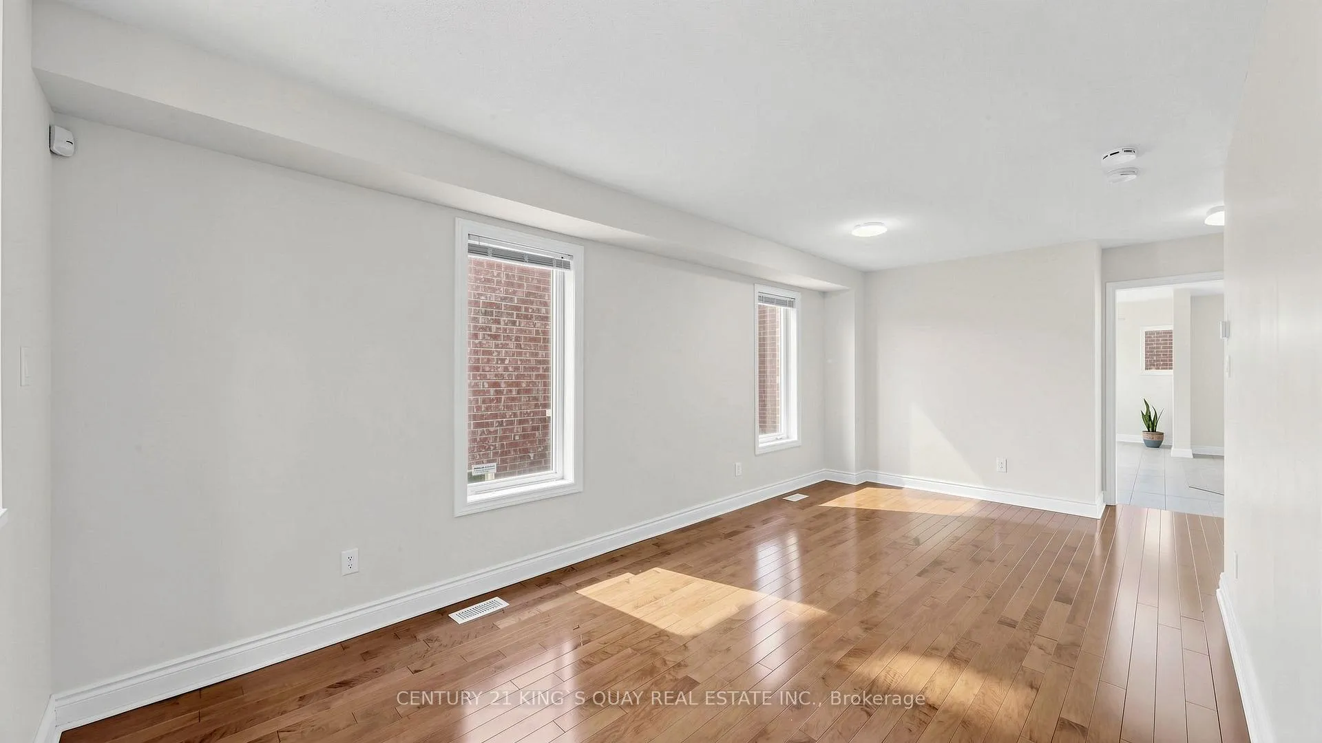 Photo 5 of 87 Peshawar Avenue, Markham, Village Green-South Unionville — HOMEH