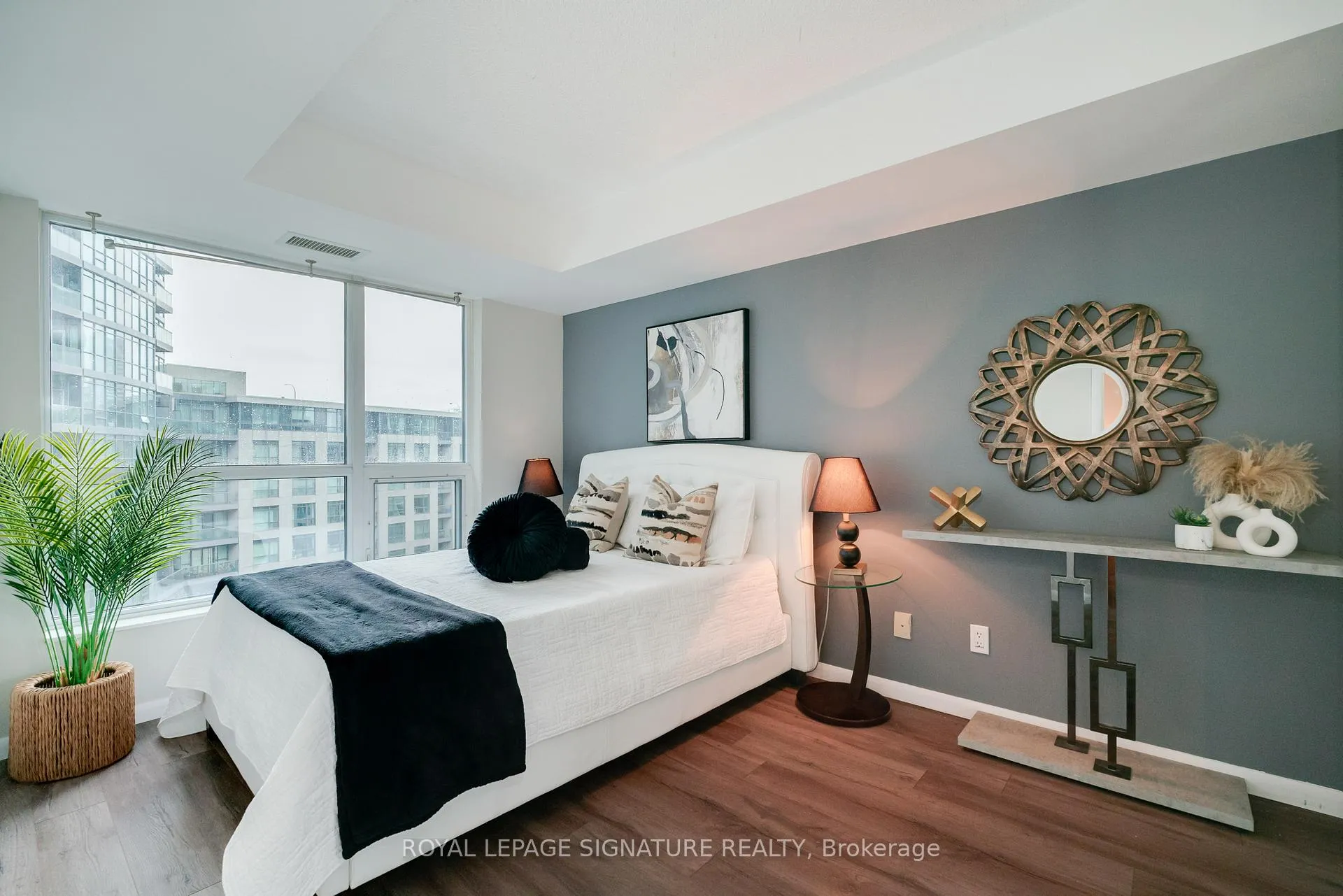 Photo 6 of Unit 617, 219 Fort York Boulevard, Toronto, Niagara — HOMEH