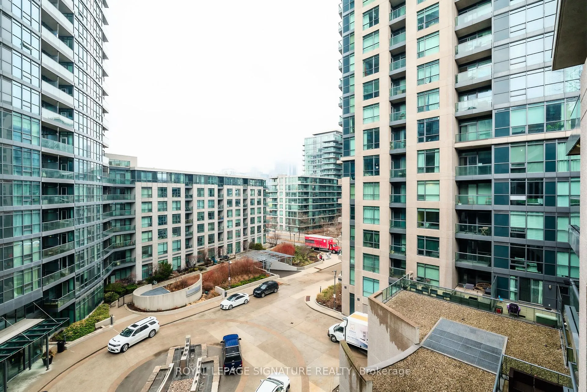 Photo 9 of Unit 617, 219 Fort York Boulevard, Toronto, Niagara — HOMEH