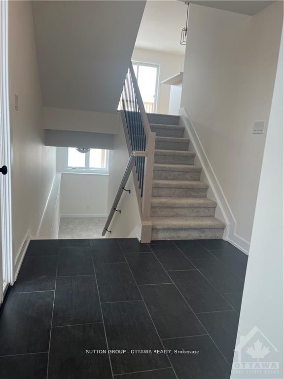 Photo 2 of 90 Staples Boulevard, Smiths Falls — HOMEH