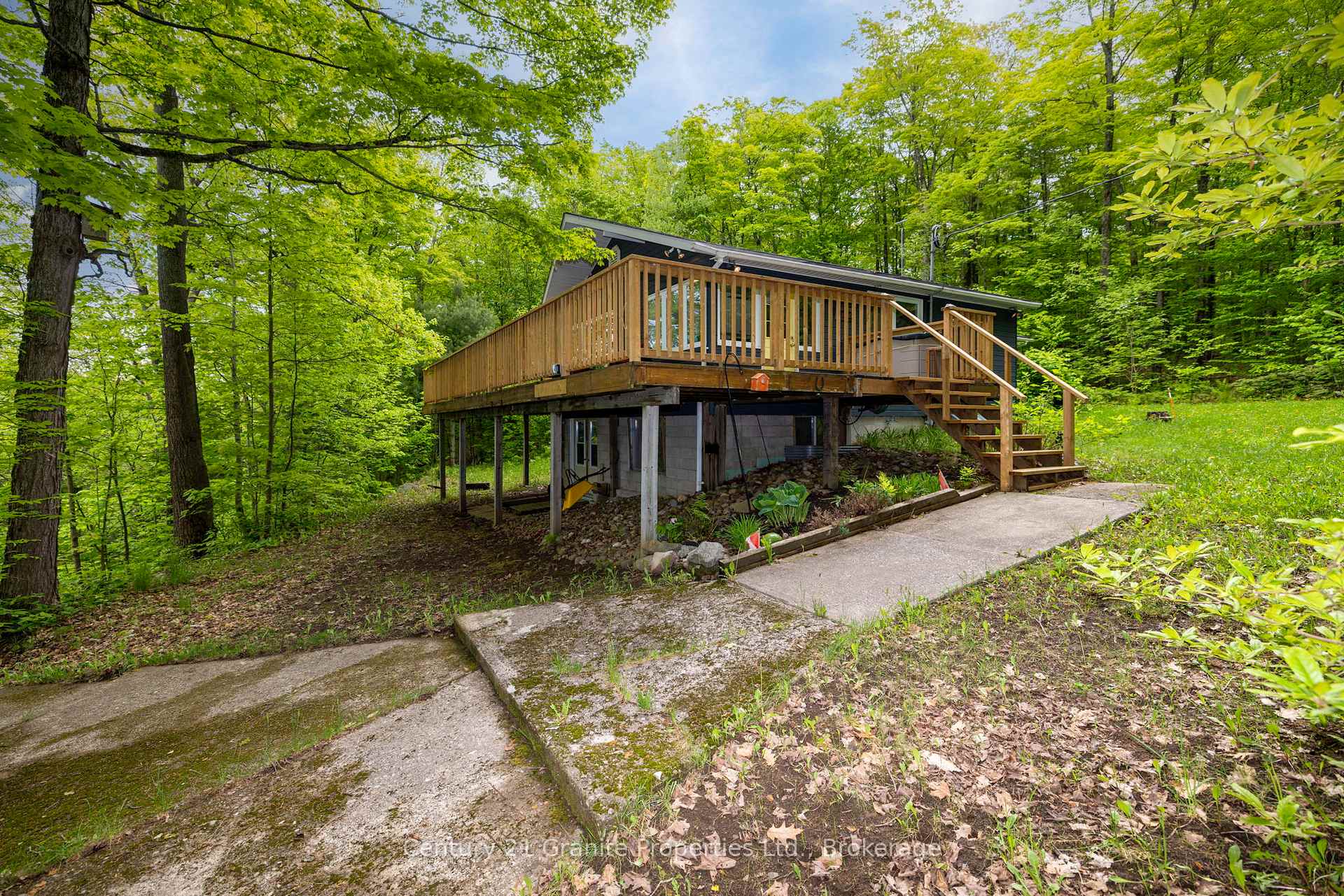 Photo 4 of 131 Downes Road, Seguin — HOMEH