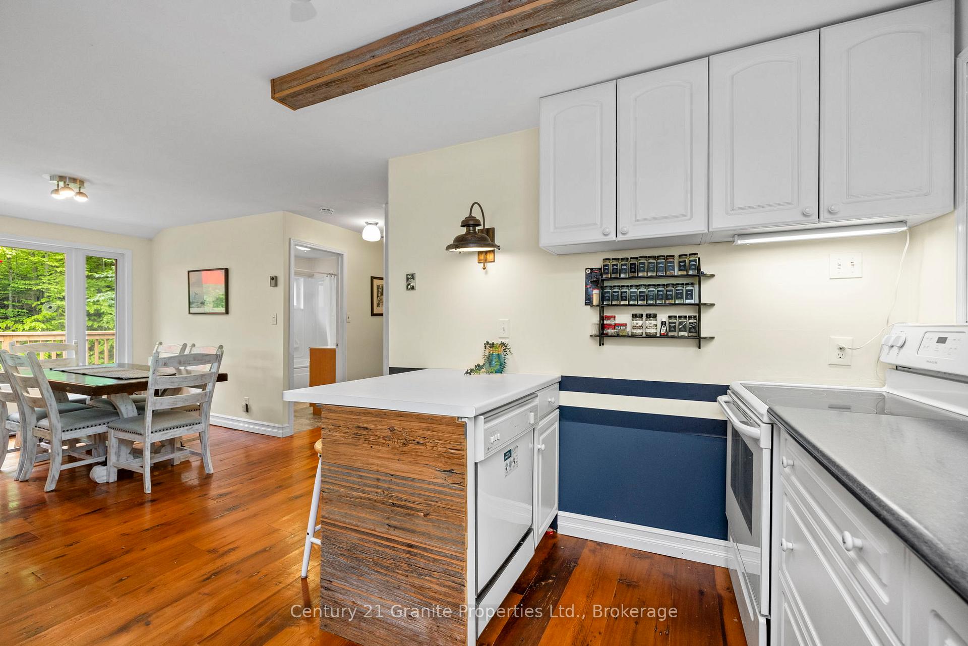 Photo 21 of 131 Downes Road, Seguin — HOMEH