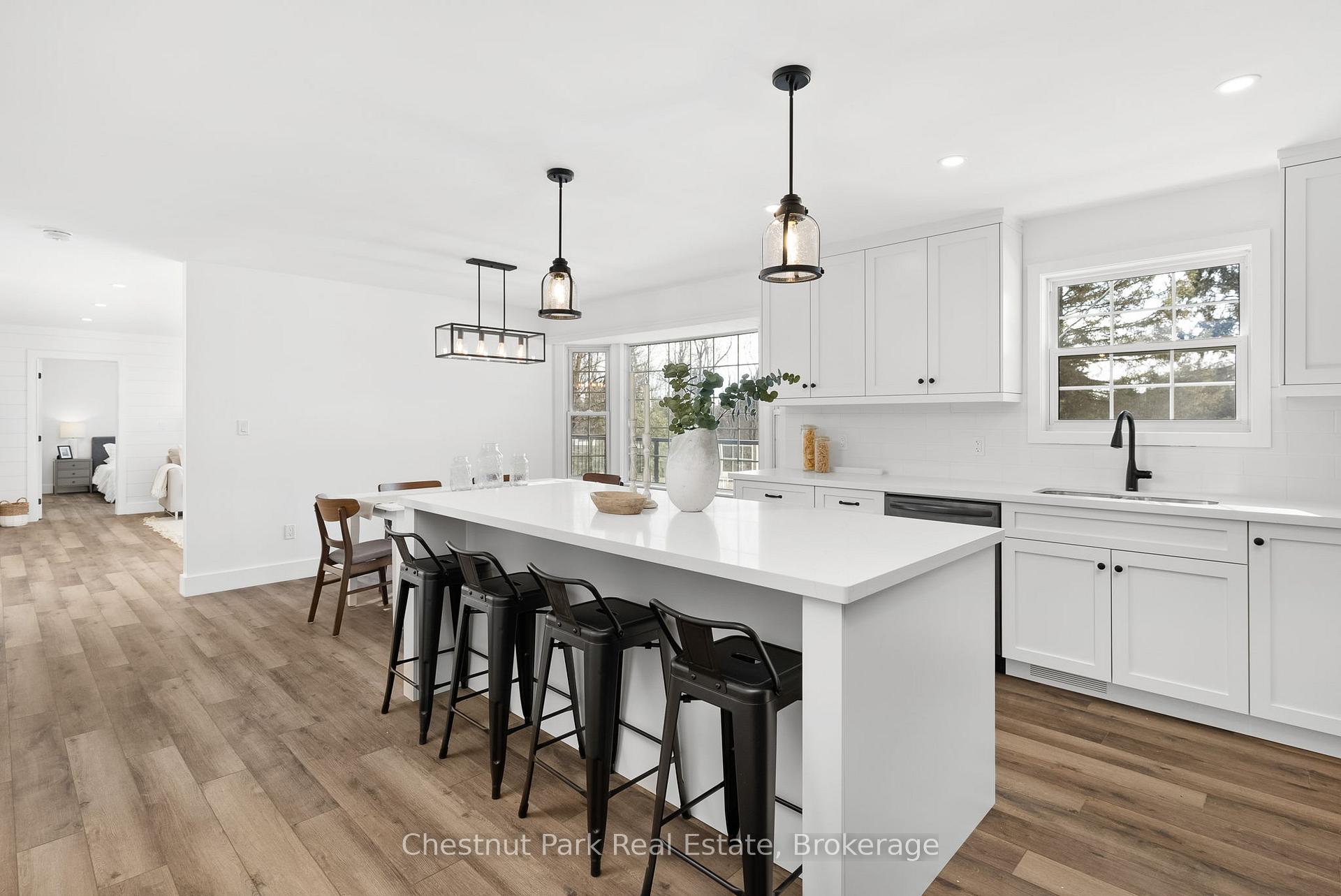Photo 13 of 16 Clifford Street, Seguin — HOMEH