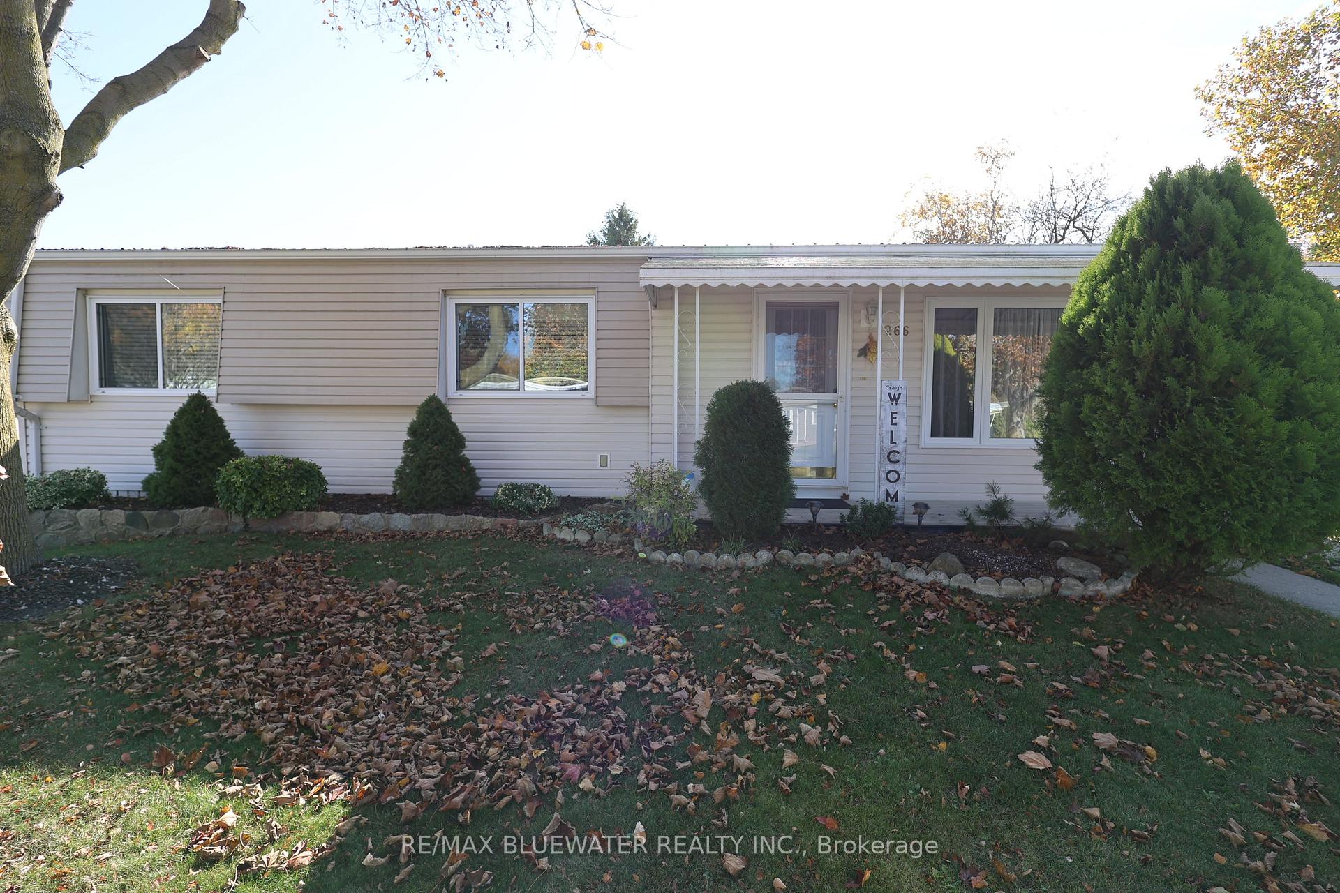 Photo 2 of 266 Pebble Beach Parkway, South Huron, Stephen — HOMEH
