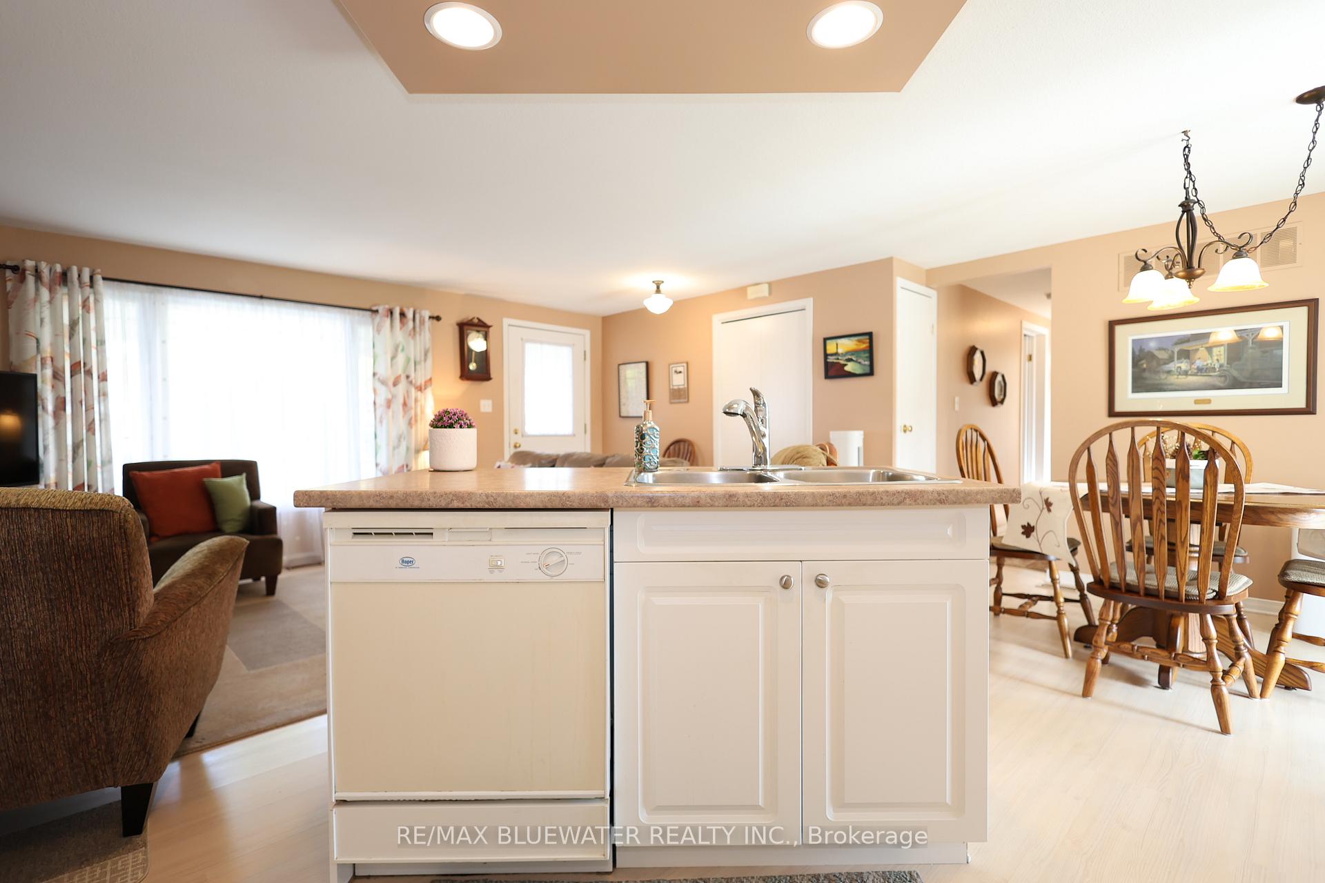 Photo 12 of 266 Pebble Beach Parkway, South Huron, Stephen — HOMEH