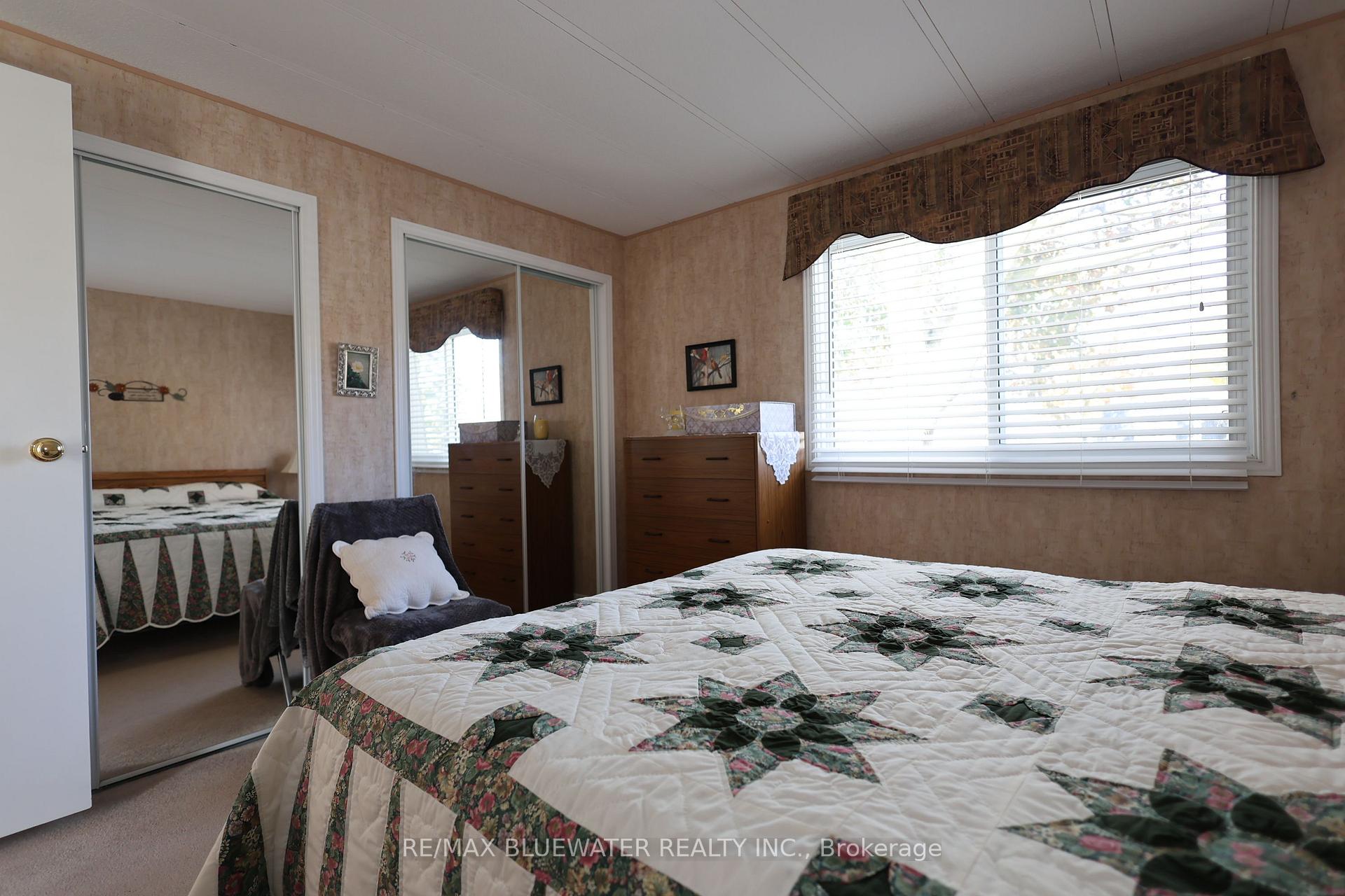 Photo 16 of 266 Pebble Beach Parkway, South Huron, Stephen — HOMEH