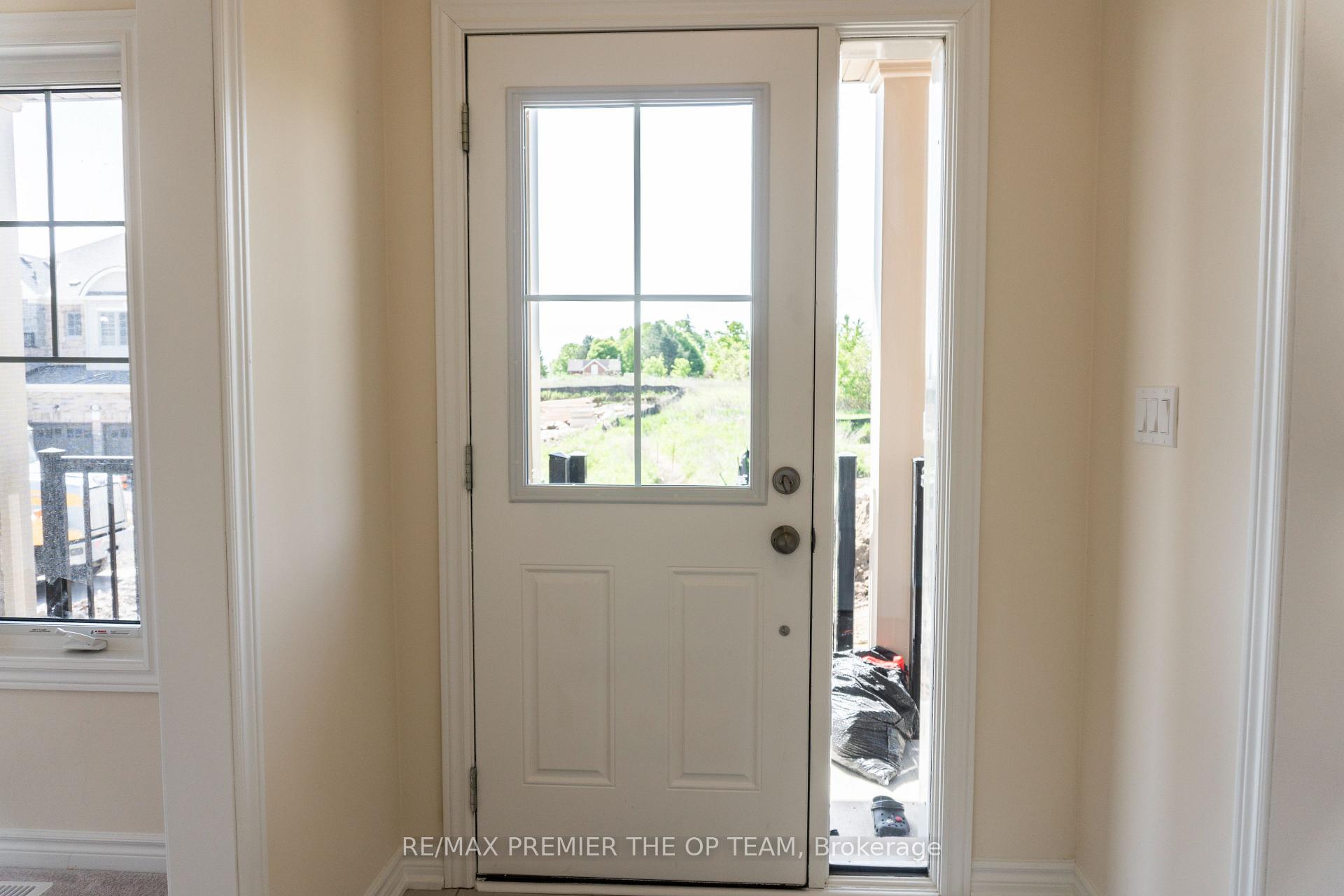 Photo 5 of 154 North Garden Boulevard, Scugog, Port Perry — HOMEH