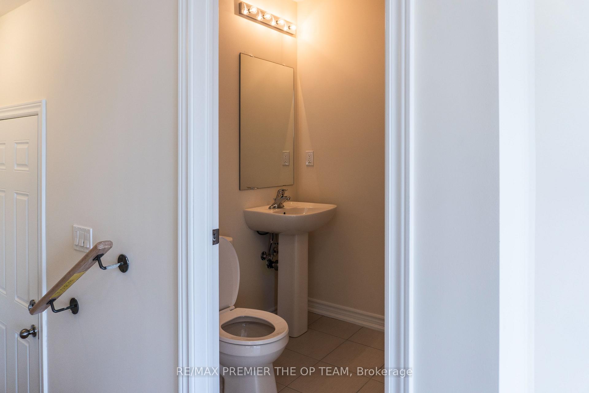 Photo 14 of 154 North Garden Boulevard, Scugog, Port Perry — HOMEH