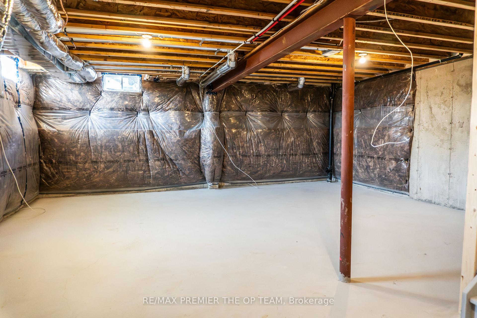 Photo 18 of 154 North Garden Boulevard, Scugog, Port Perry — HOMEH