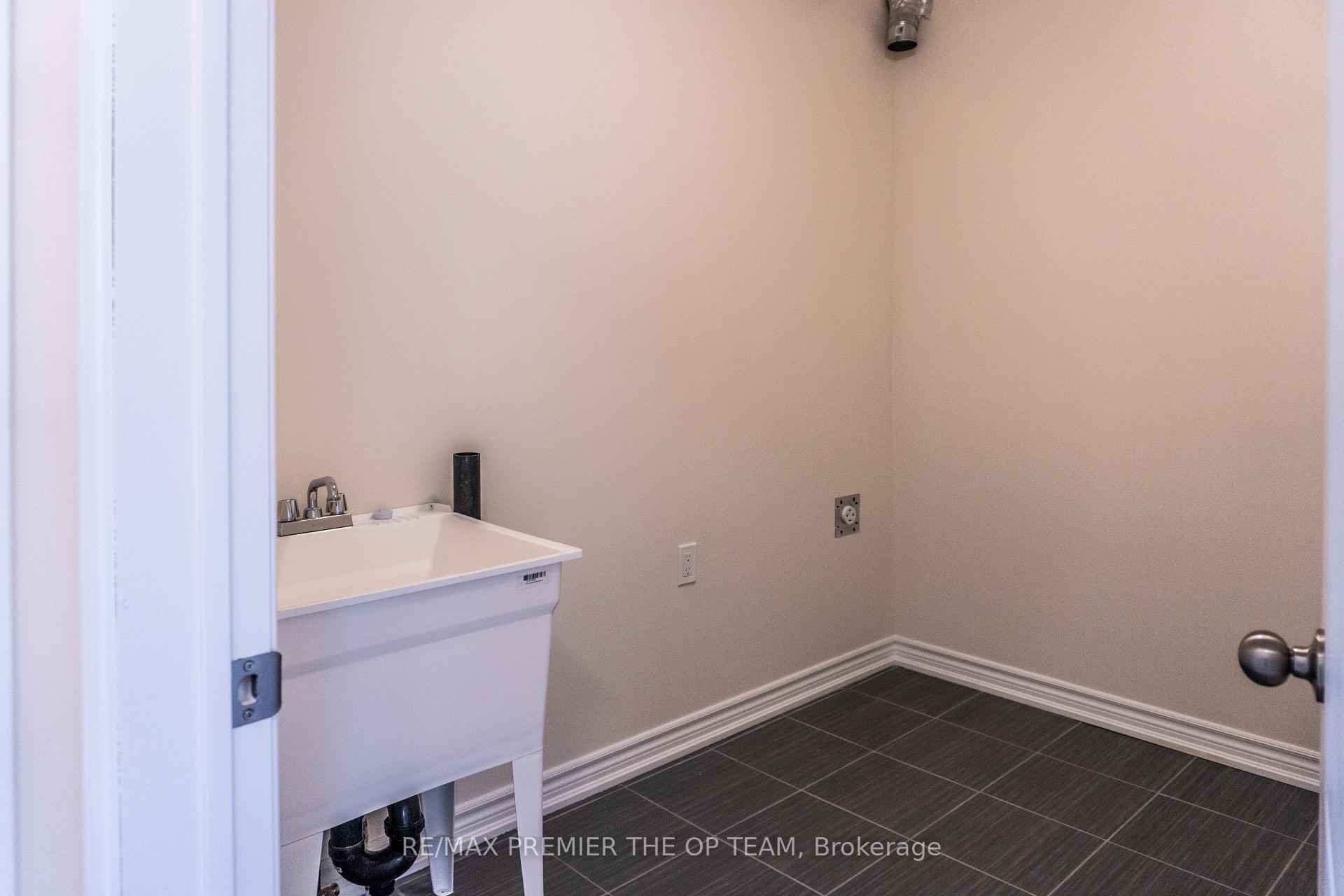 Photo 31 of 154 North Garden Boulevard, Scugog, Port Perry — HOMEH