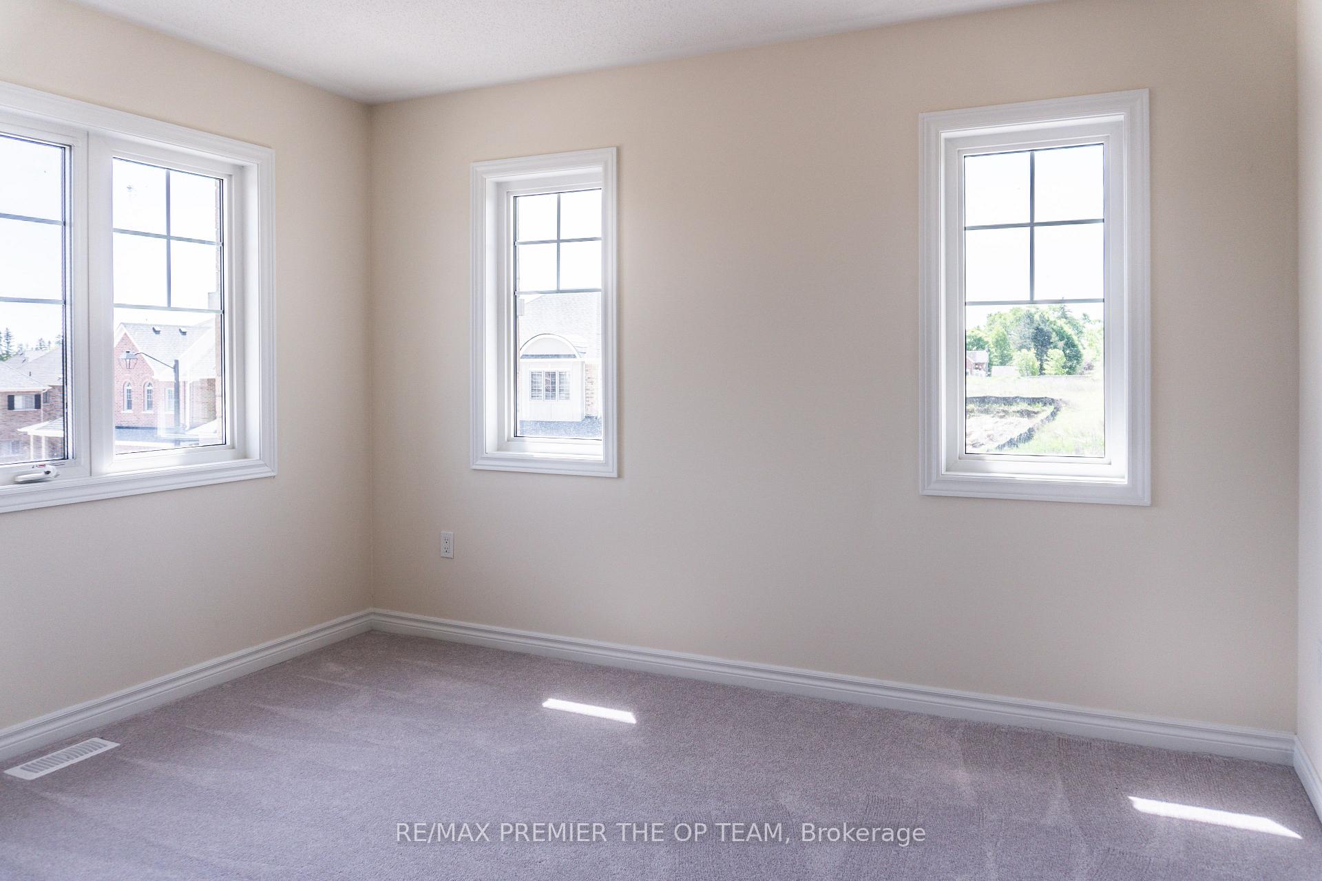 Photo 40 of 154 North Garden Boulevard, Scugog, Port Perry — HOMEH