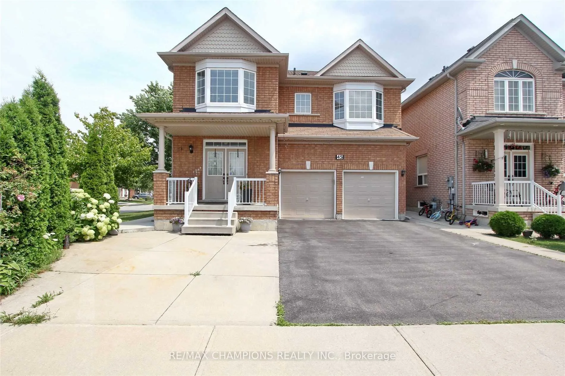 Front of 45 Iceberg Trail
