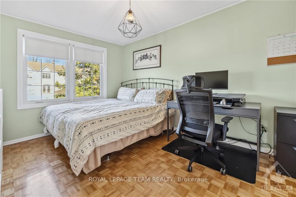 Photo 19 of 347 Monterey Drive, Ottawa, Leslie Park — HOMEH