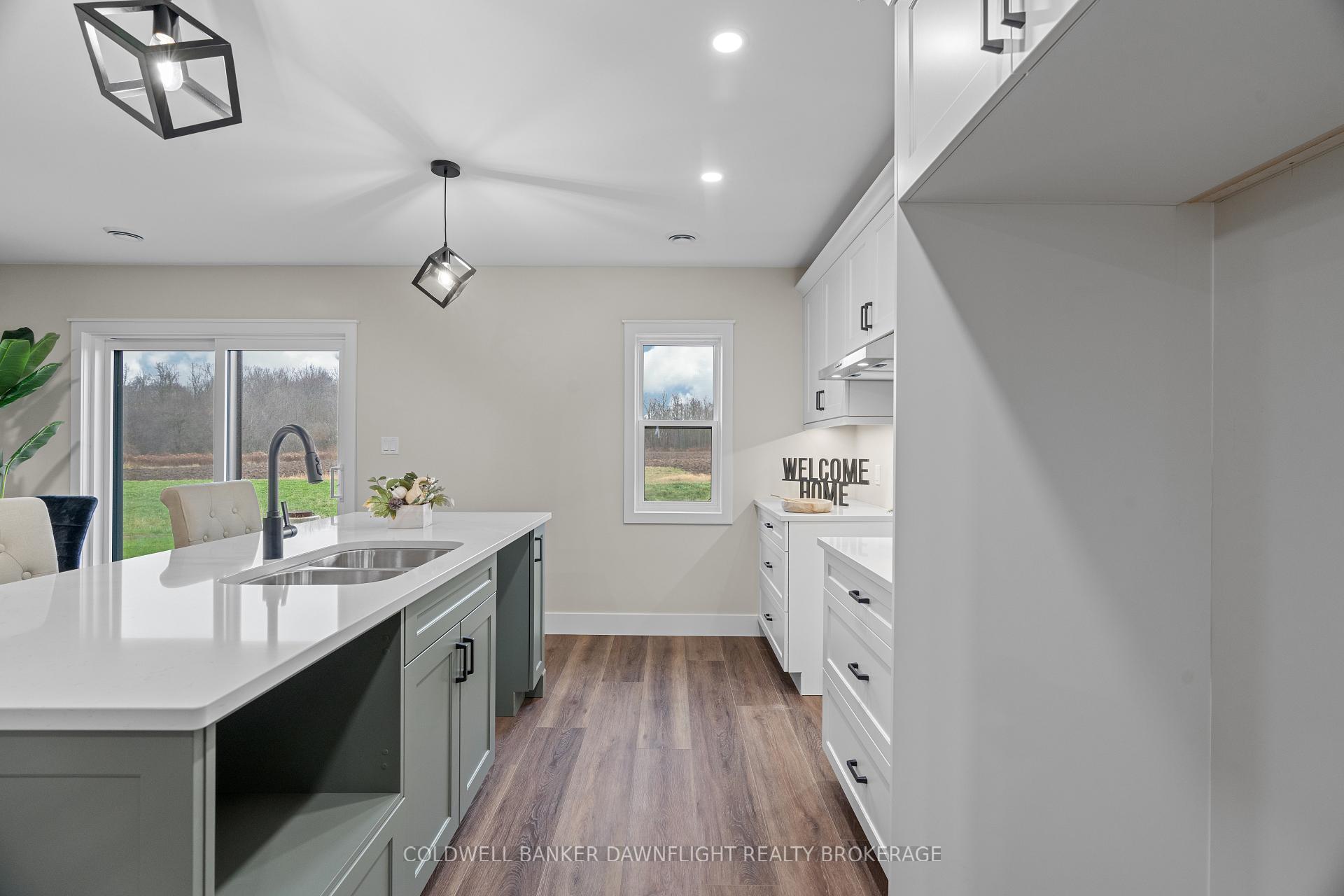 Photo 2 of 137 Victoria Avenue E, South Huron, Stephen — HOMEH