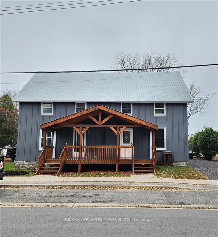 Front of 14 Oak Street