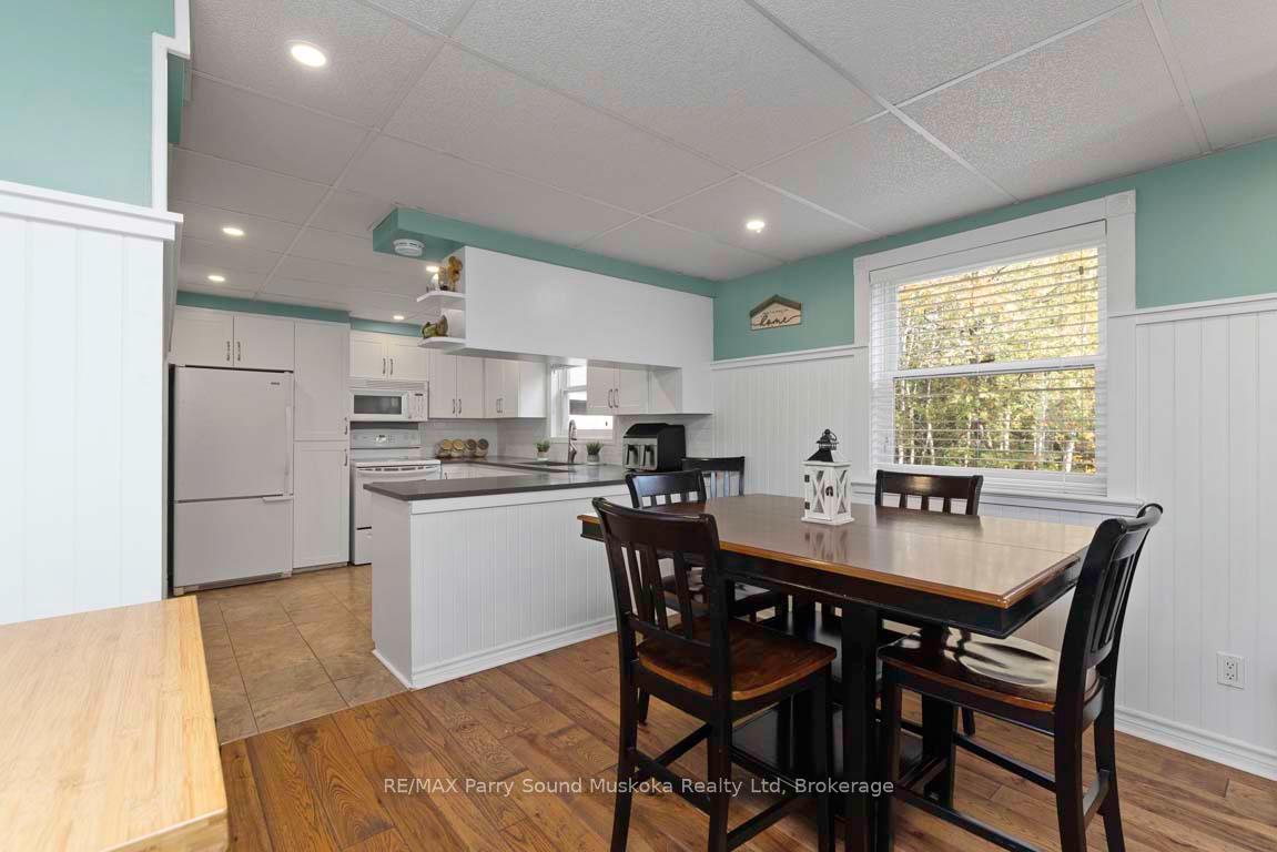 Photo 11 of 33 Humphrey Drive, Seguin — HOMEH