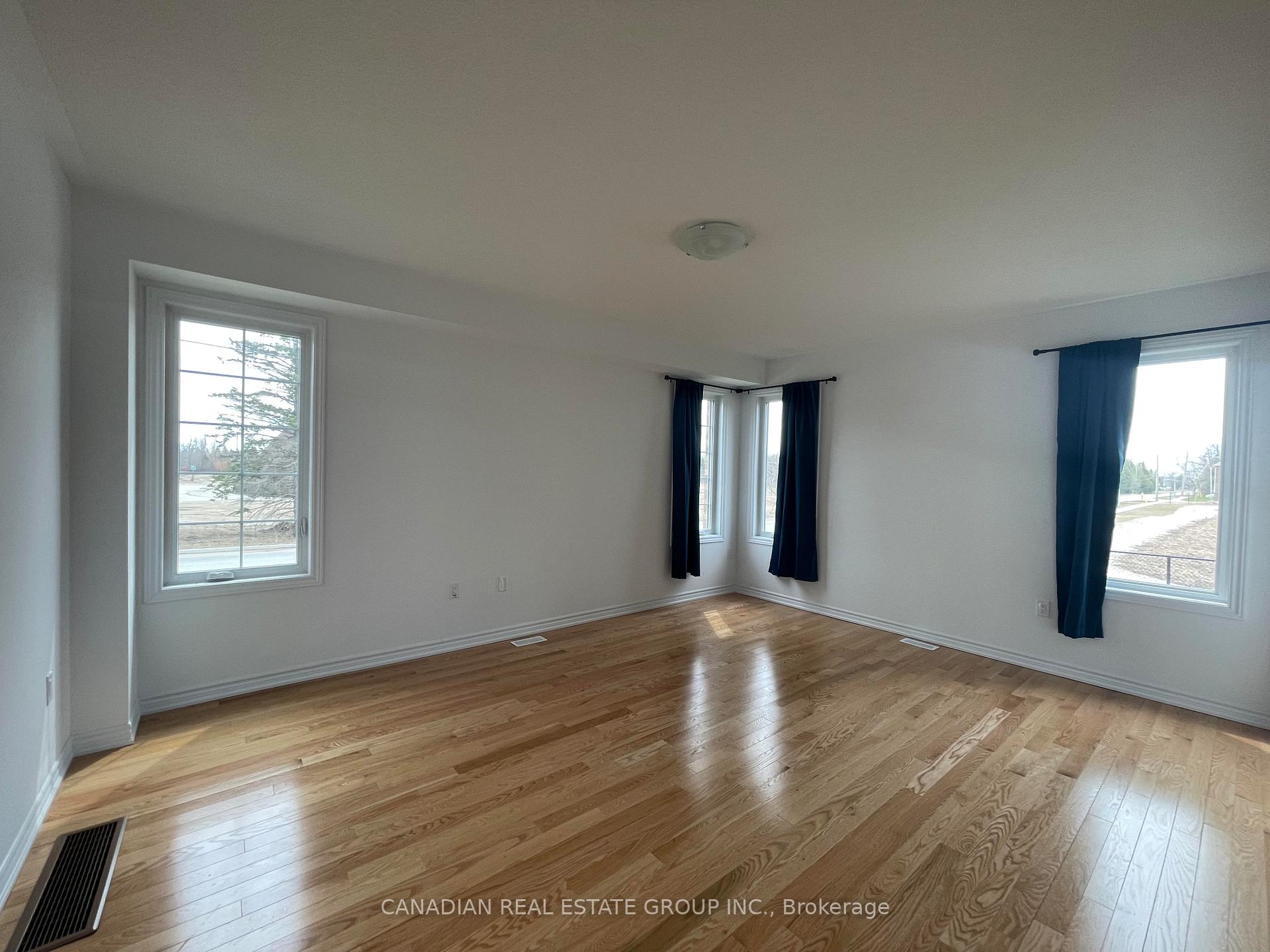 Photo 8 of 2 Doc Lougheed Avenue N, Grey Highlands — HOMEH