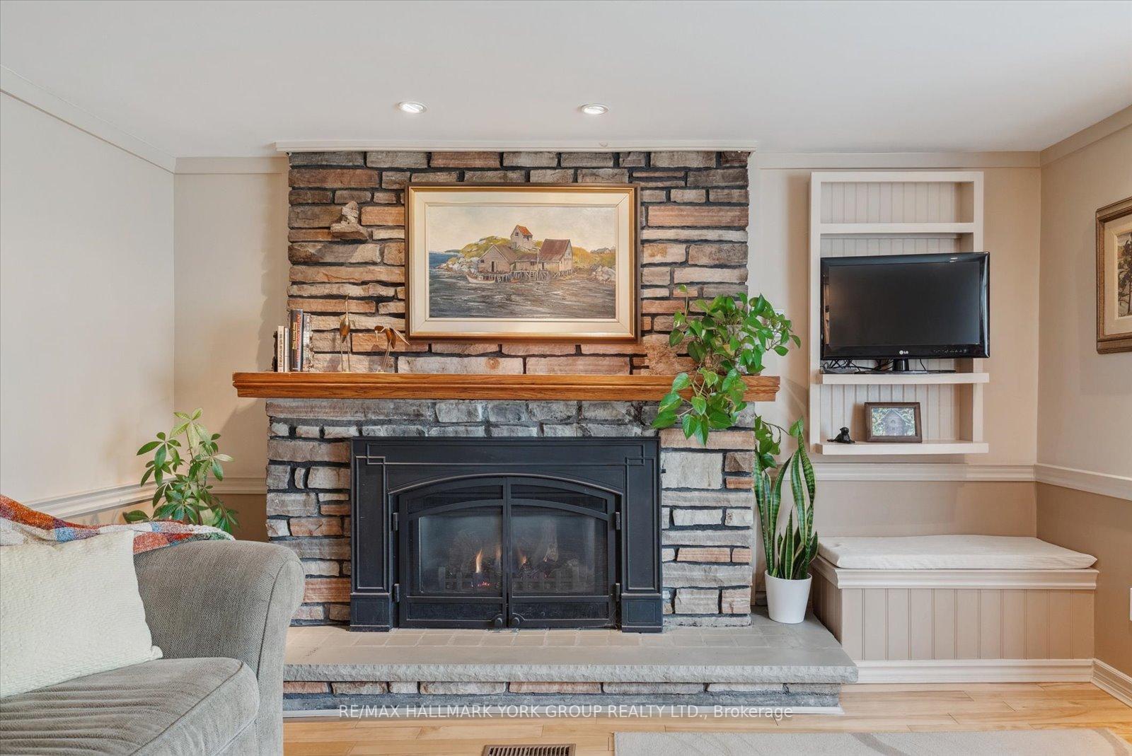 Photo 8 of 78 Allan Street, Scugog, Port Perry — HOMEH
