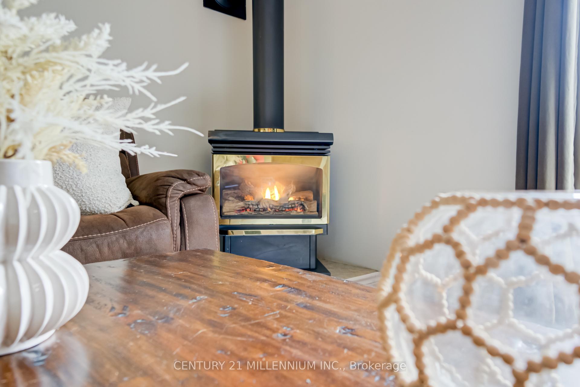 Photo 8 of 514 Pineview Gardens, Shelburne — HOMEH