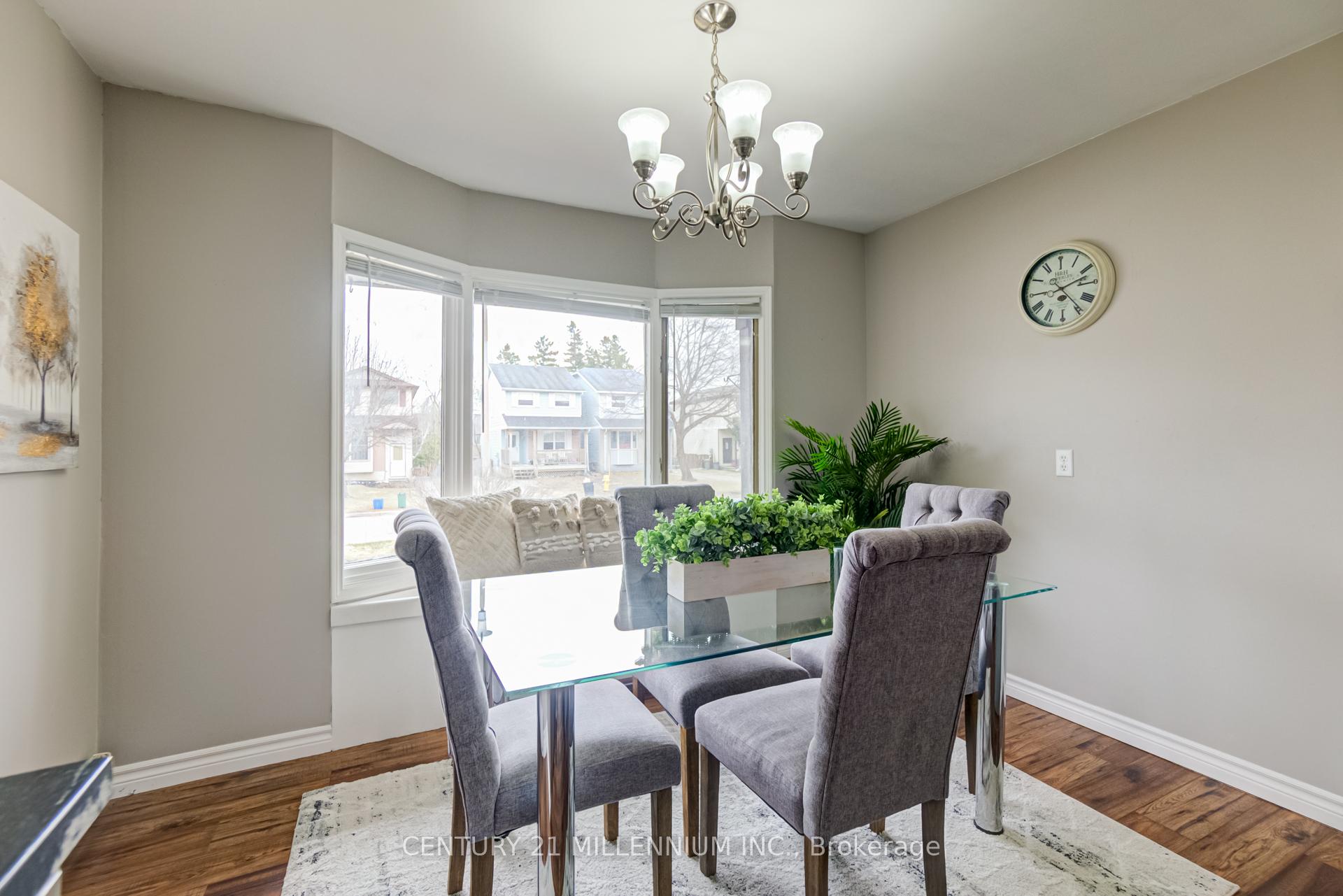 Photo 13 of 514 Pineview Gardens, Shelburne — HOMEH