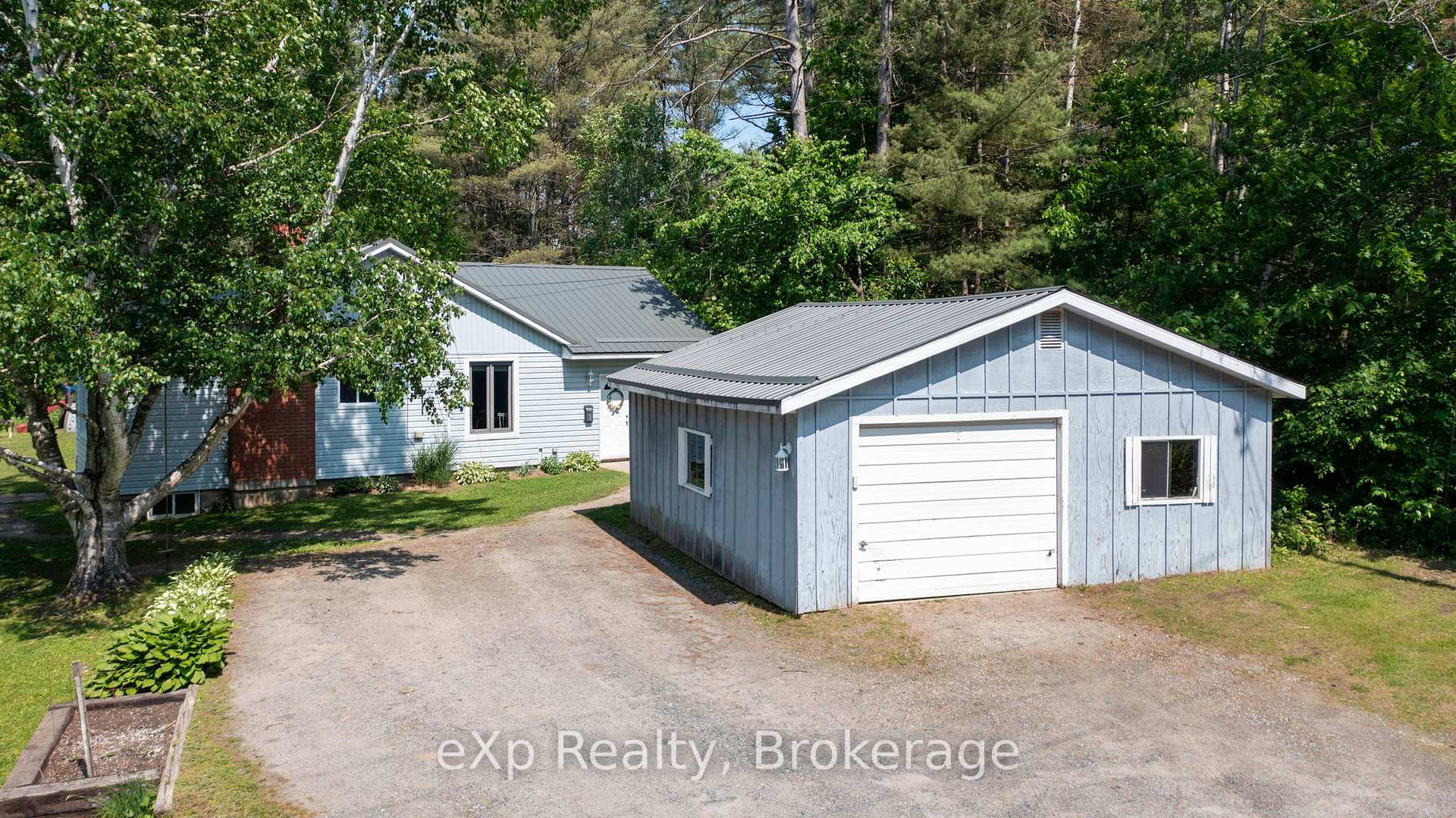 Photo 2 of 92 James Bay Jct Road, Seguin — HOMEH