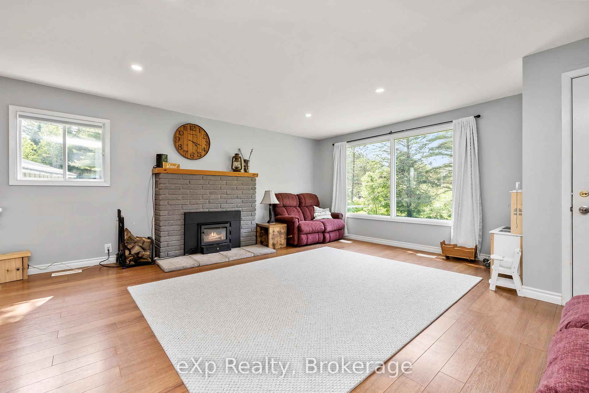 Photo 9 of 92 James Bay Jct Road, Seguin — HOMEH
