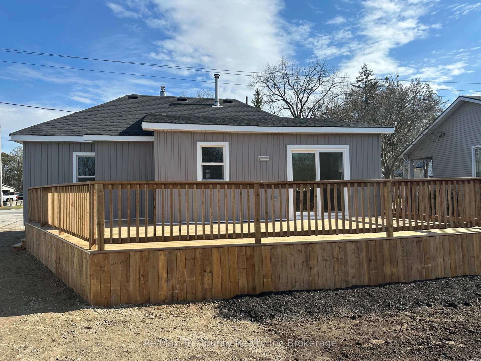 Photo 2 of 40032 Talbot Line W, Southwold, Talbotville — HOMEH