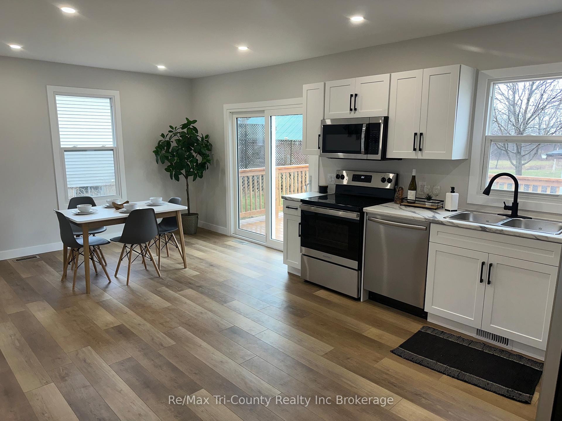 Photo 5 of 40032 Talbot Line W, Southwold, Talbotville — HOMEH