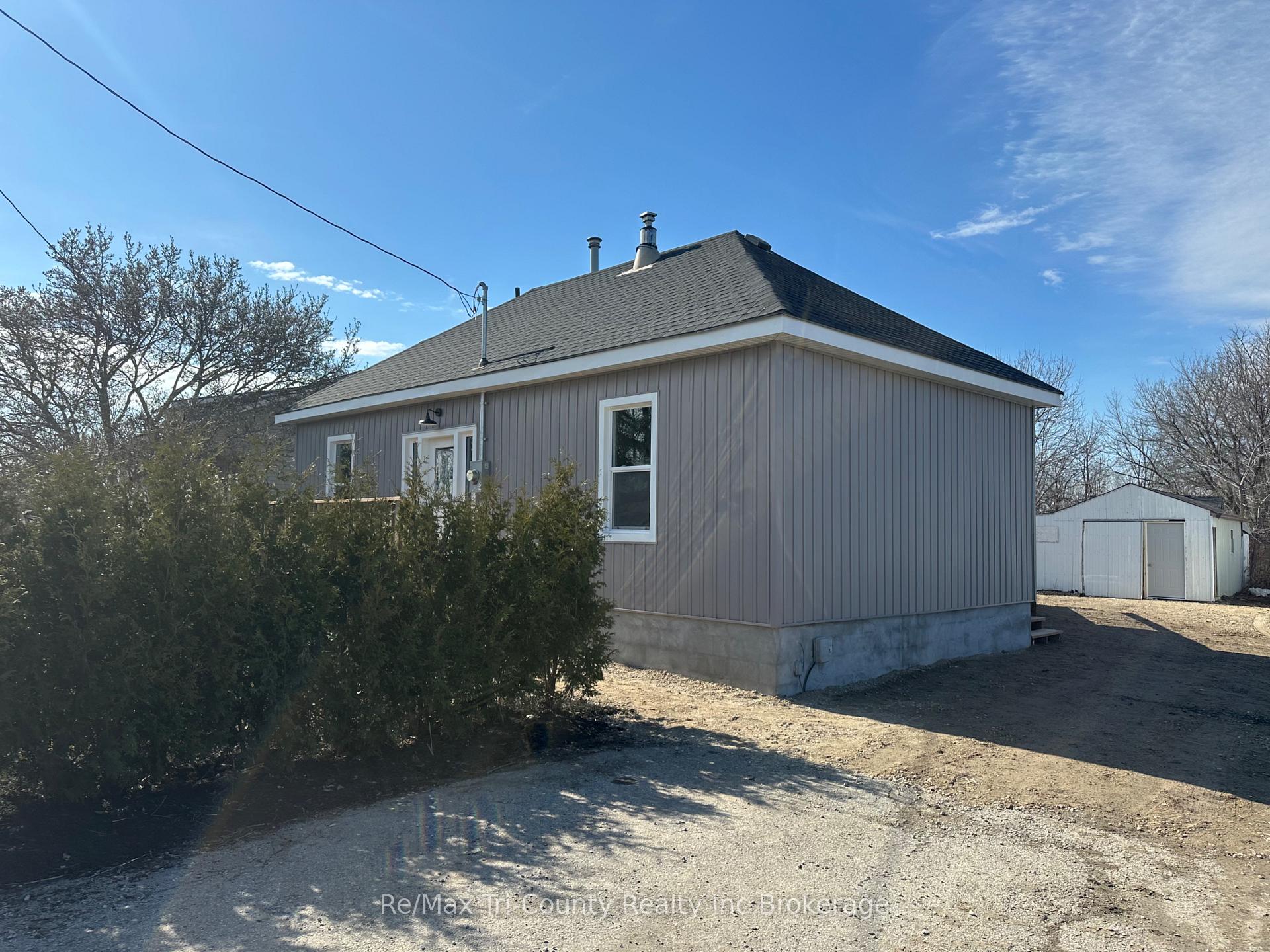 Photo 29 of 40032 Talbot Line W, Southwold, Talbotville — HOMEH