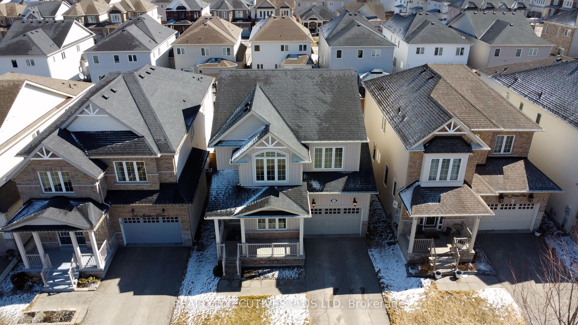 Photo 5 of 236 Johnson Drive, Shelburne — HOMEH